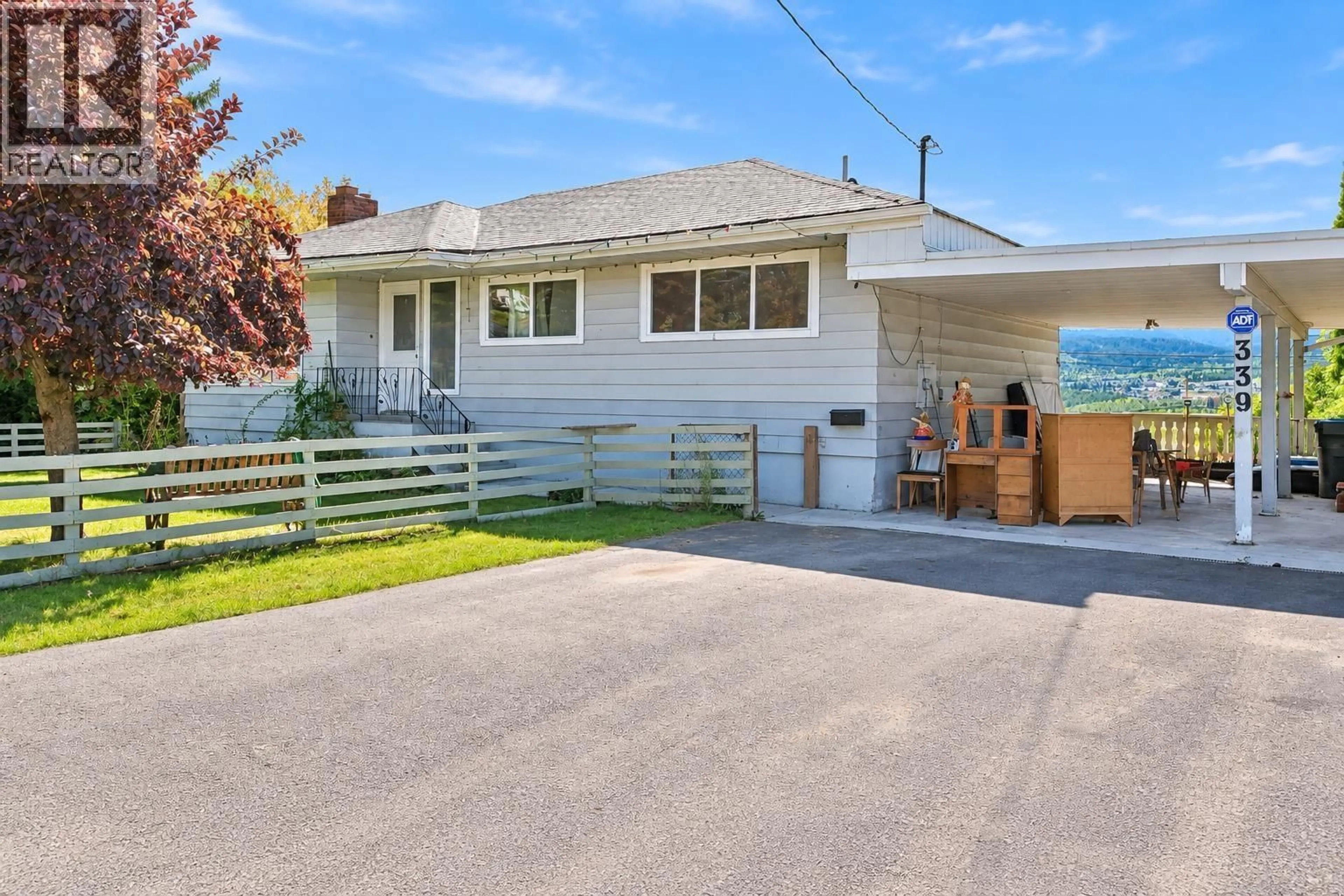 Home with vinyl exterior material, street for 339 NINTH AVENUE, Williams Lake British Columbia V2G2K3