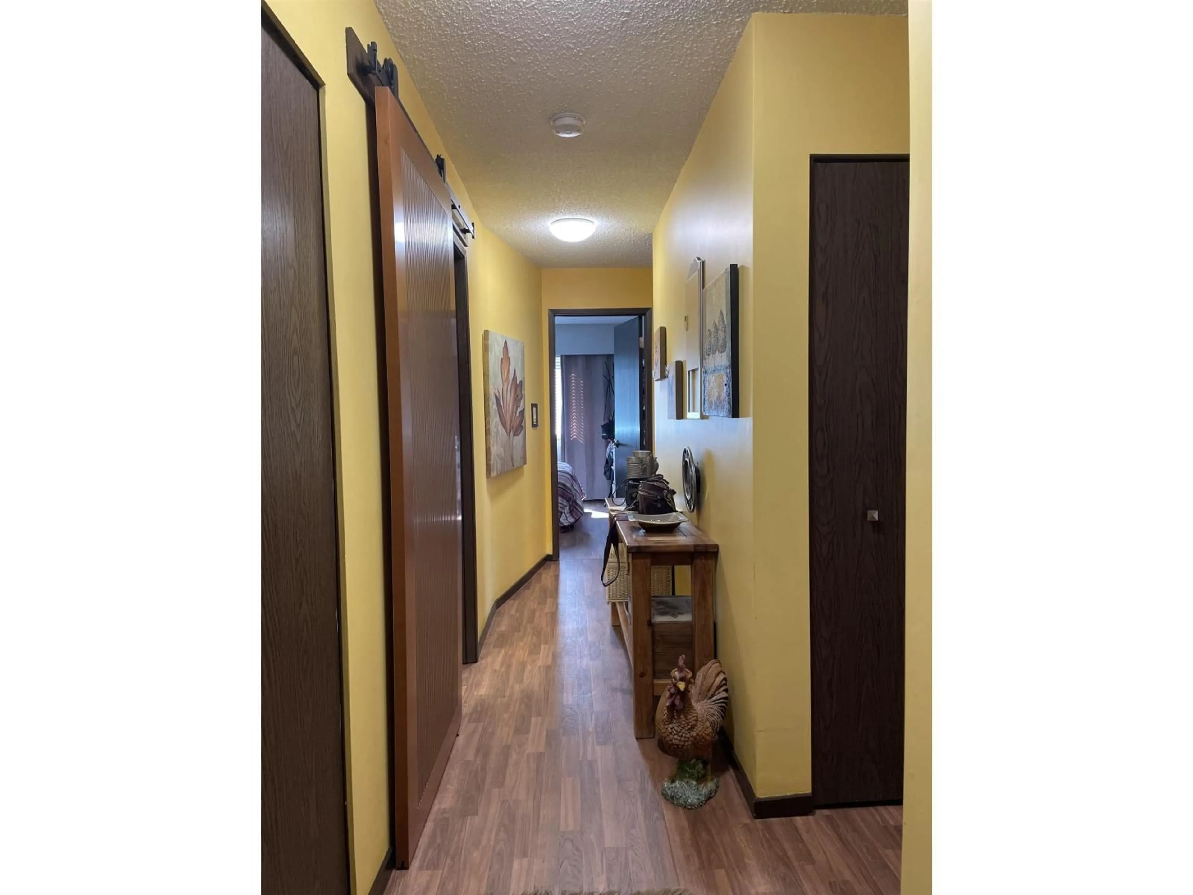 Indoor foyer for 110 - 9175 MARY STREET, Chilliwack British Columbia V2P4H7