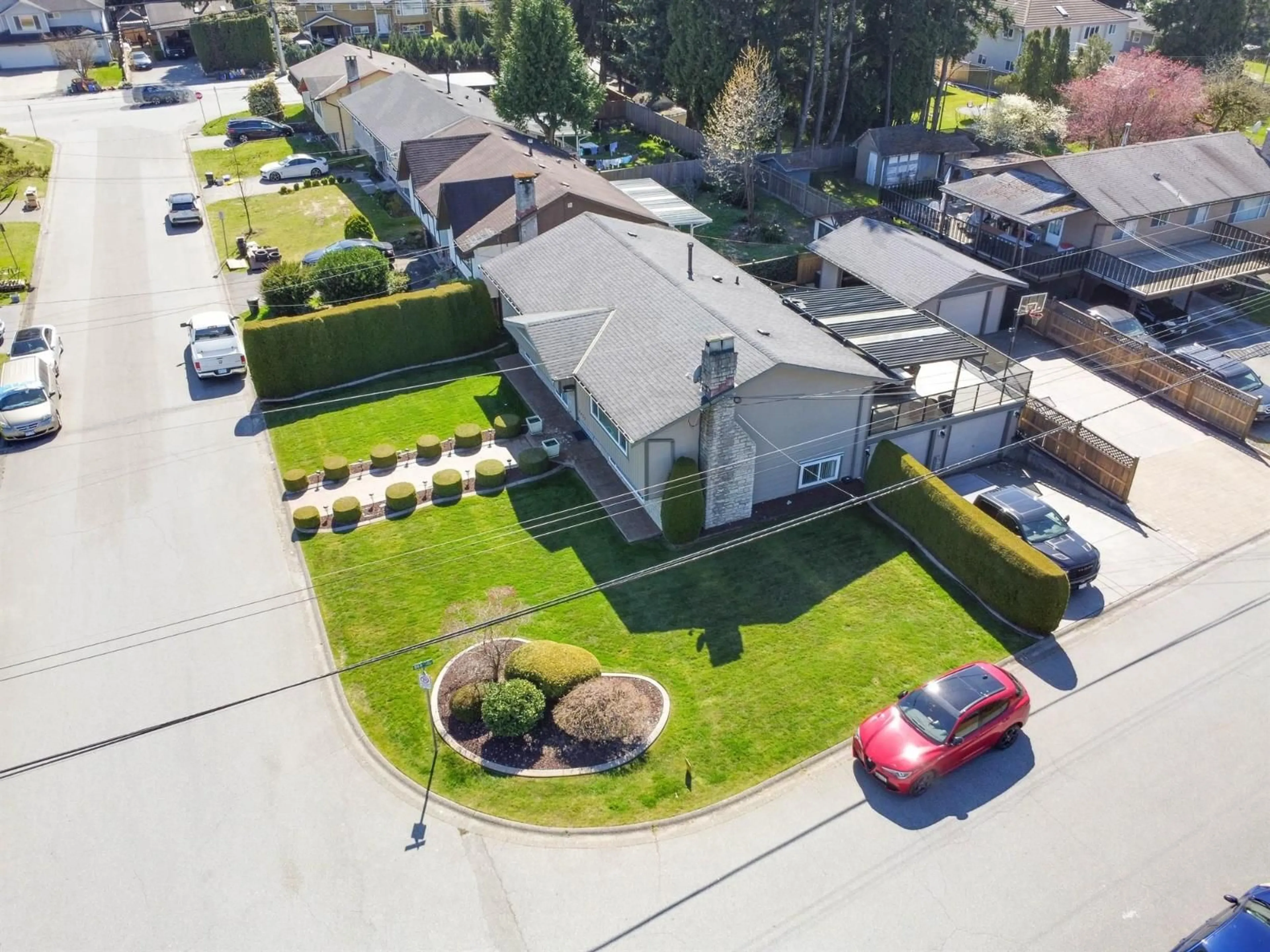 A pic from outside/outdoor area/front of a property/back of a property/a pic from drone, street for 8431 118A STREET, Delta British Columbia V4C6K7