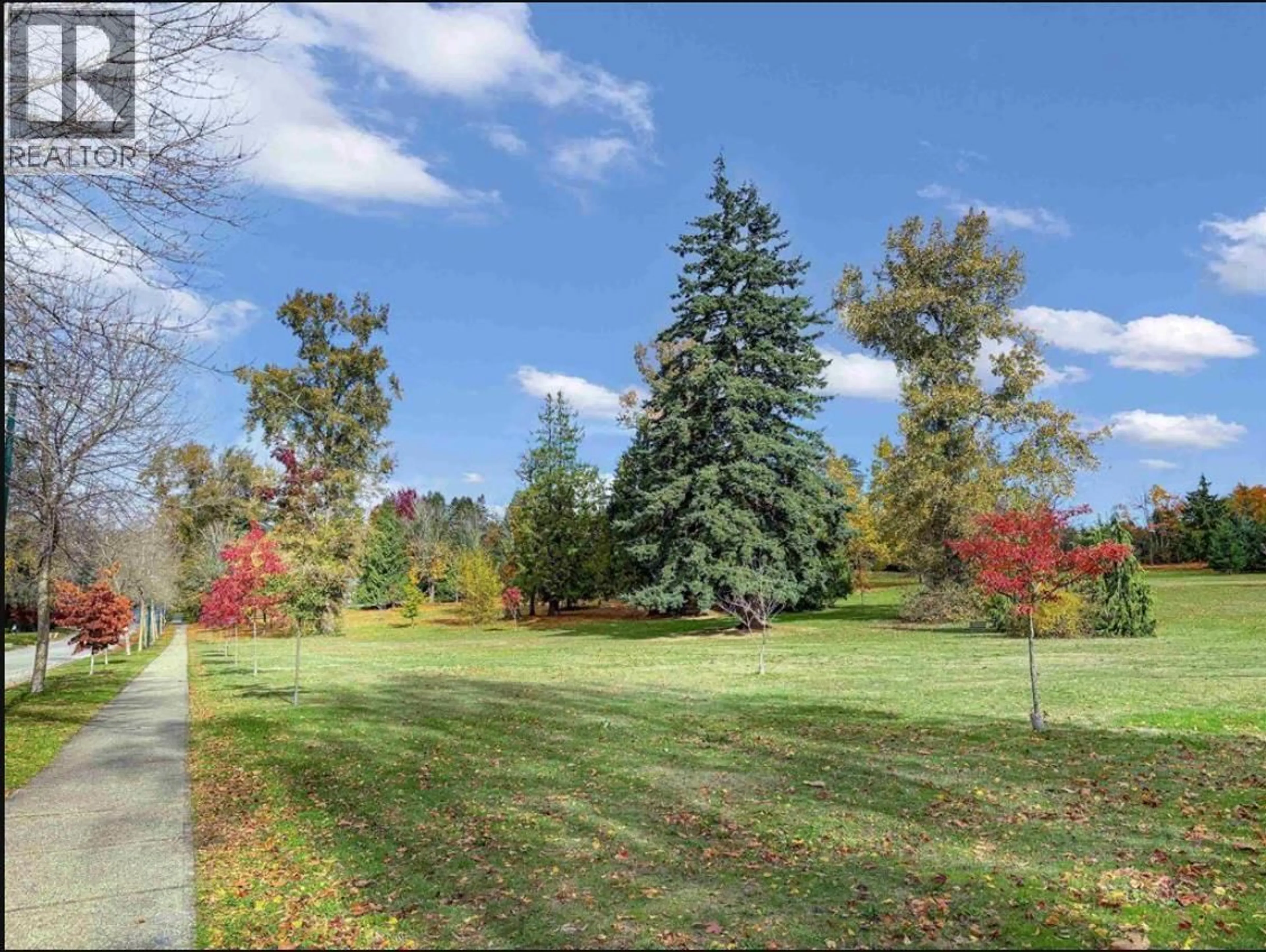 A pic from outside/outdoor area/front of a property/back of a property/a pic from drone, forest/trees view for 8295 ANGUS DRIVE, Vancouver British Columbia V6P5L1