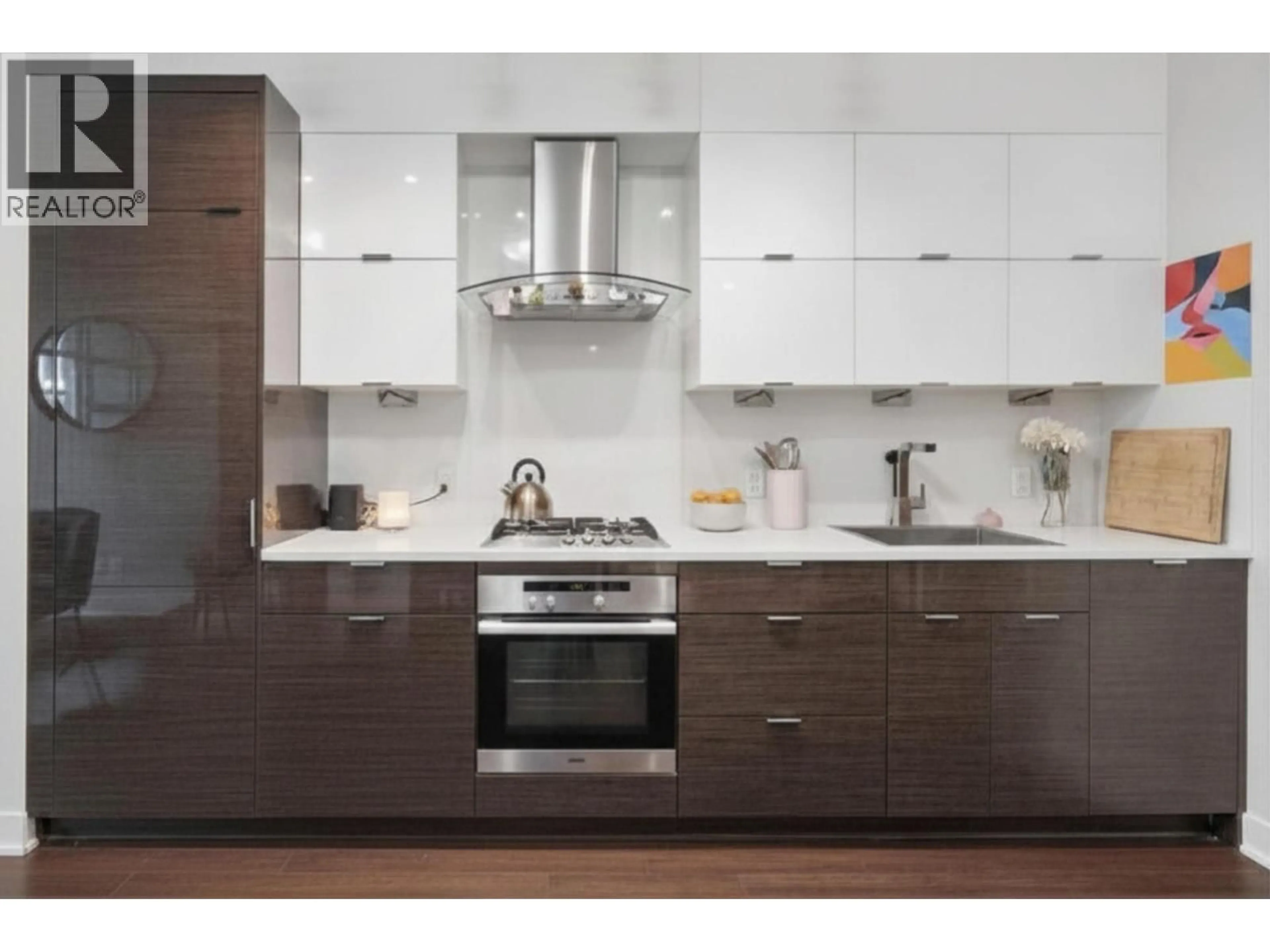 Contemporary kitchen, wood/laminate floor for 131 - 1777 7TH AVENUE, Vancouver British Columbia V6J0E5