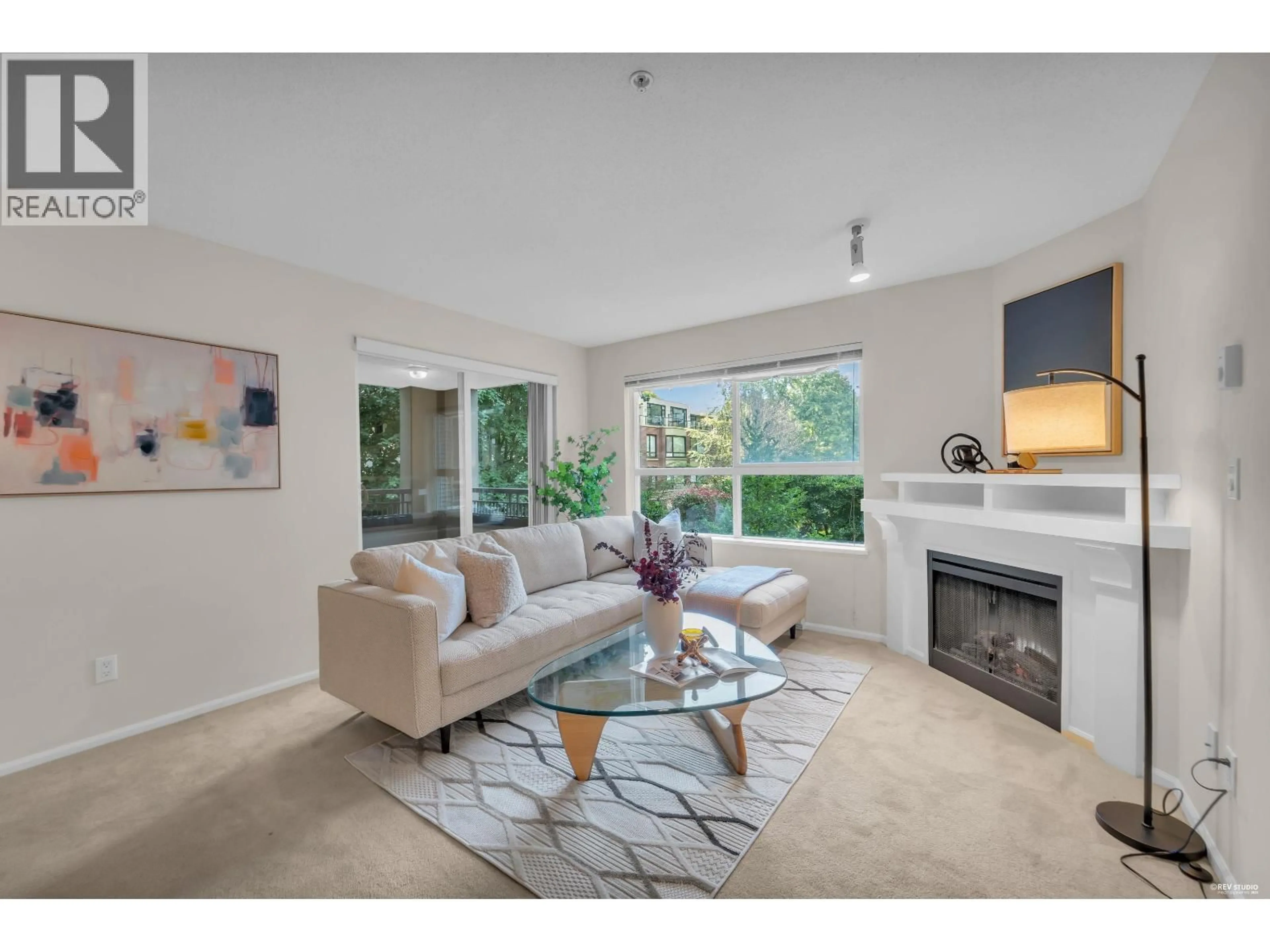 Living room with furniture, unknown for 268 - 9100 FERNDALE ROAD, Richmond British Columbia V6Y4L1