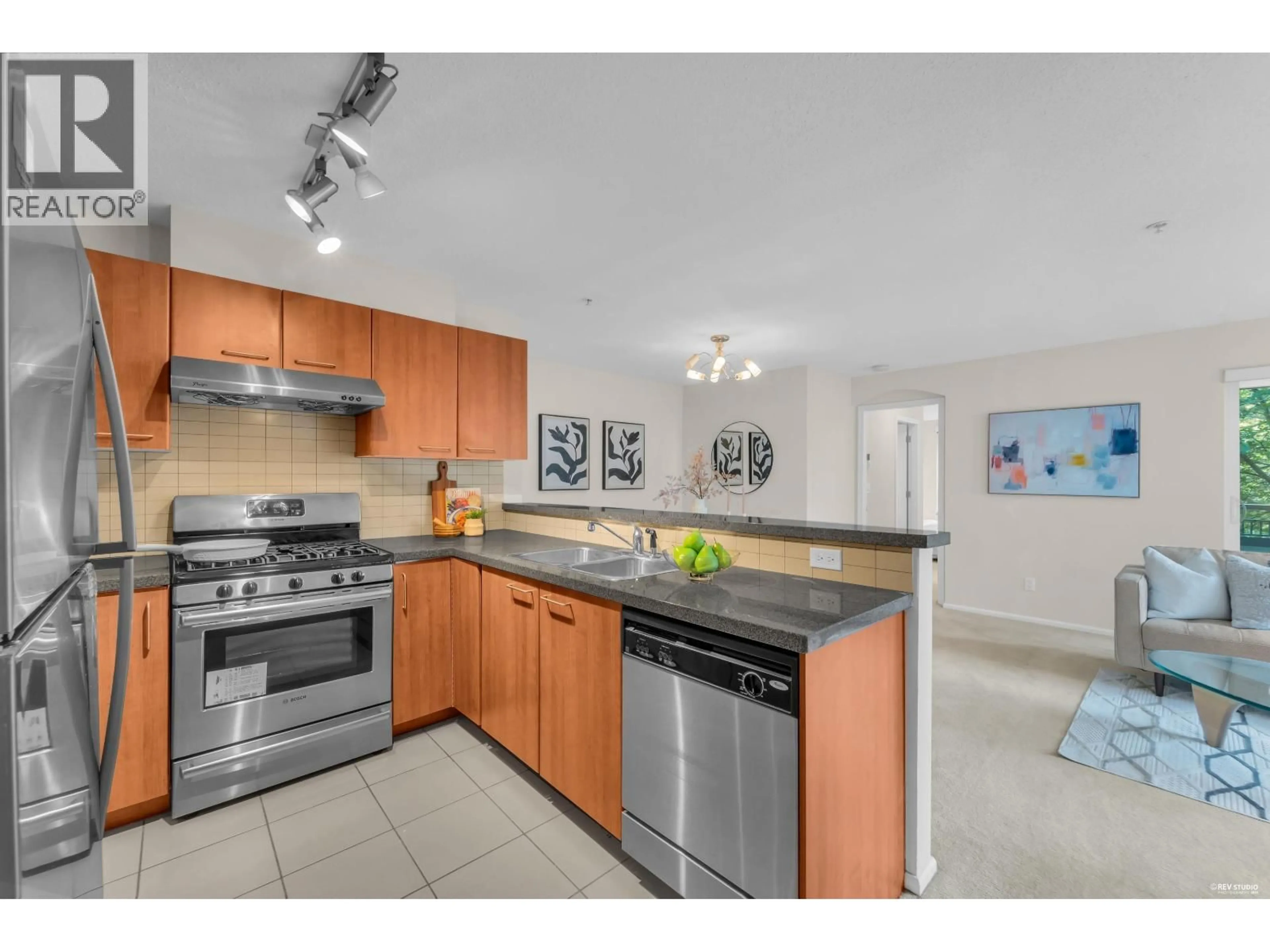 Standard kitchen, ceramic/tile floor for 268 - 9100 FERNDALE ROAD, Richmond British Columbia V6Y4L1