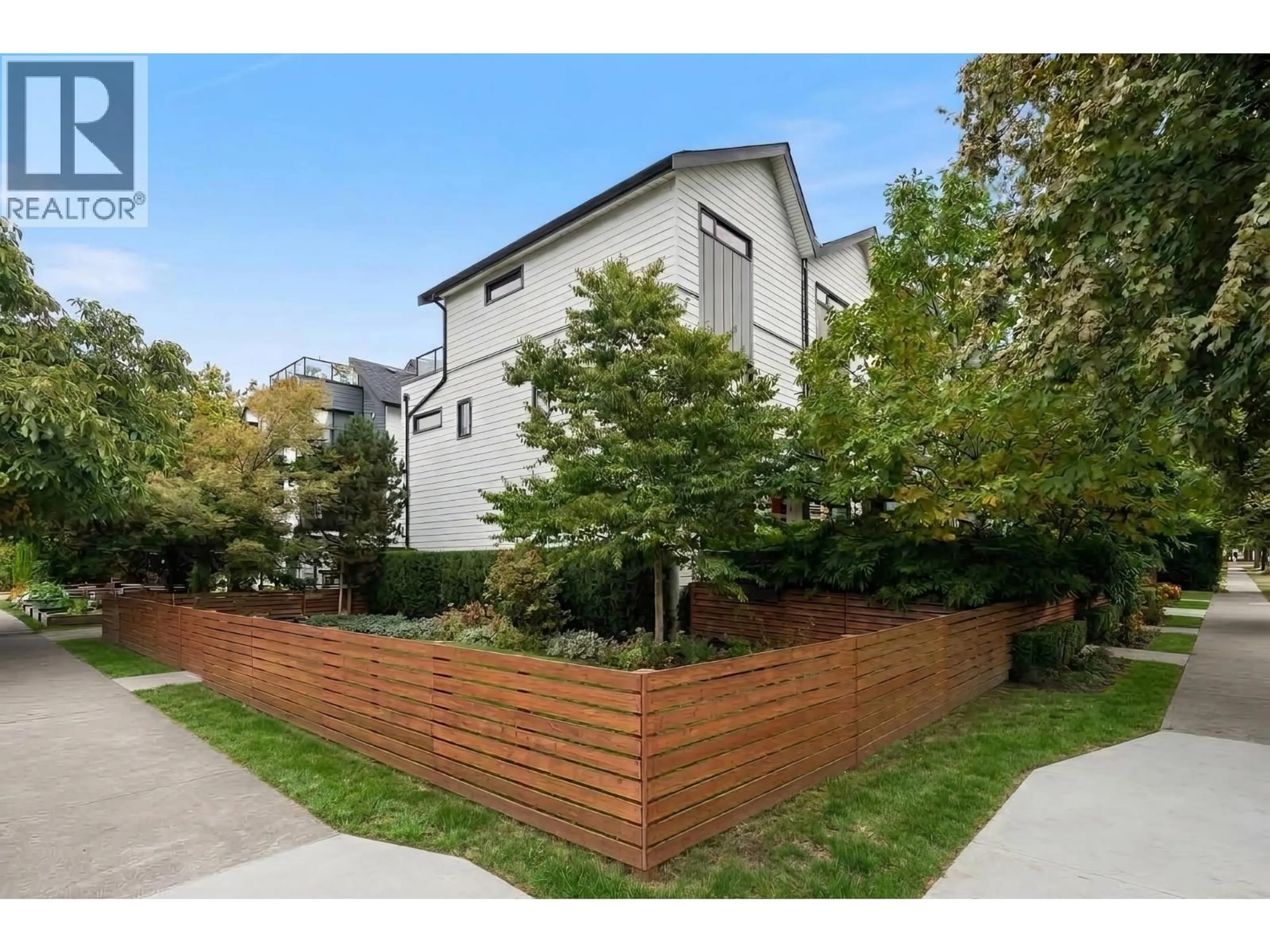 Home with brick exterior material, street for 501 44TH AVENUE, Vancouver British Columbia V5W0C5