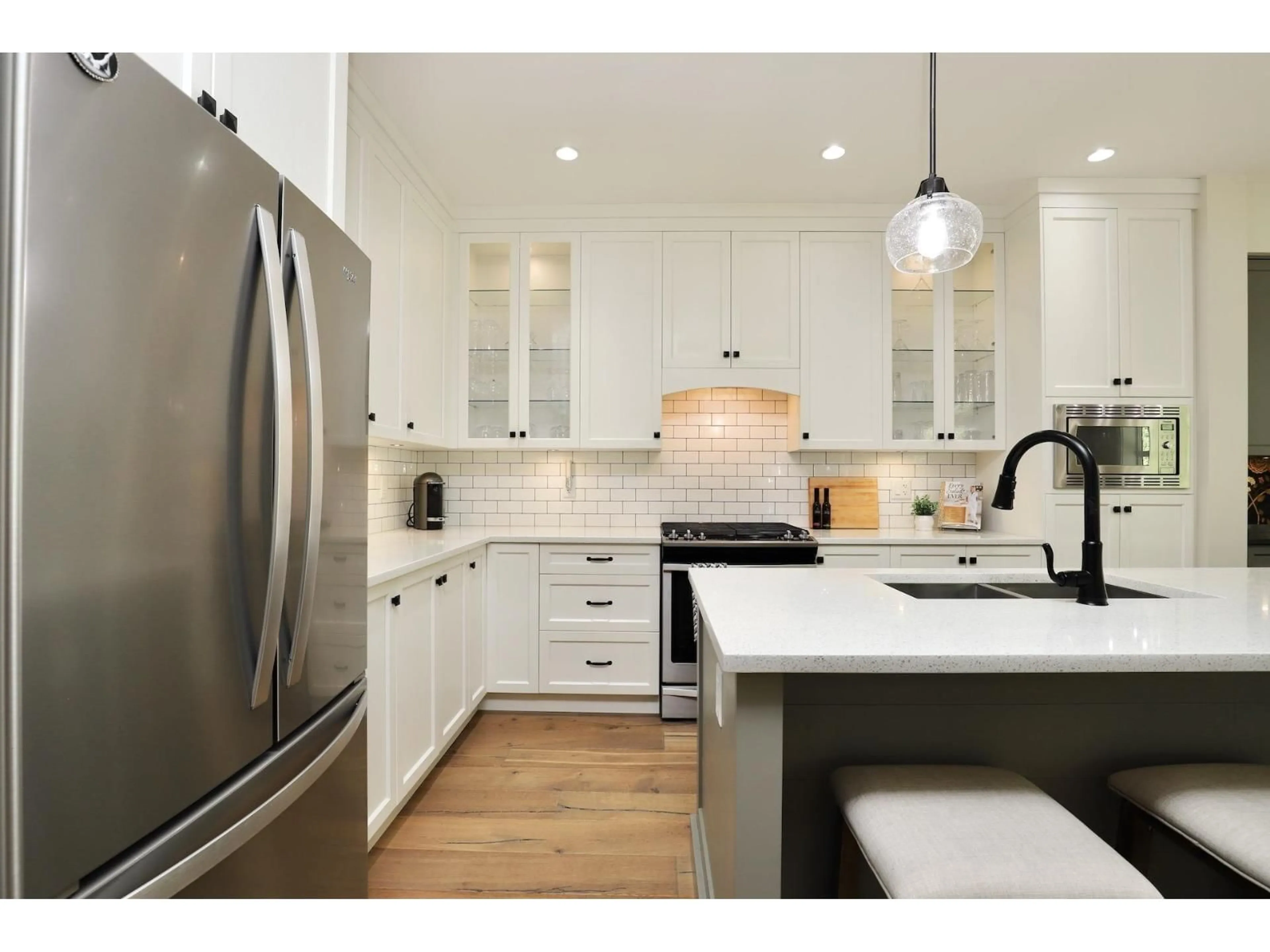 Contemporary kitchen, ceramic/tile floor for 43306 CREEKSIDE CIRCLE, Lindell Beach British Columbia V2R0Z4