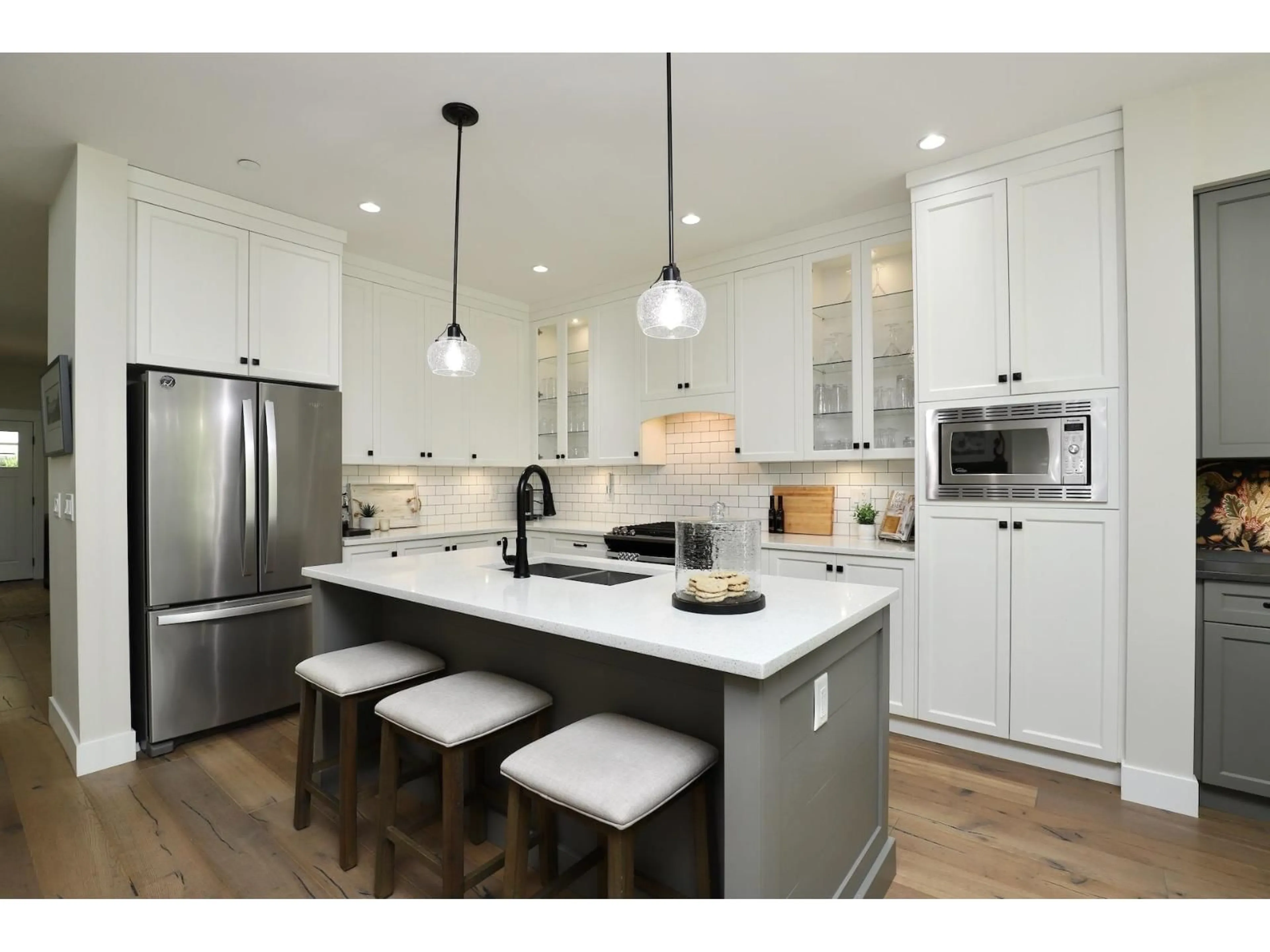 Open concept kitchen, unknown for 43306 CREEKSIDE CIRCLE, Lindell Beach British Columbia V2R0Z4