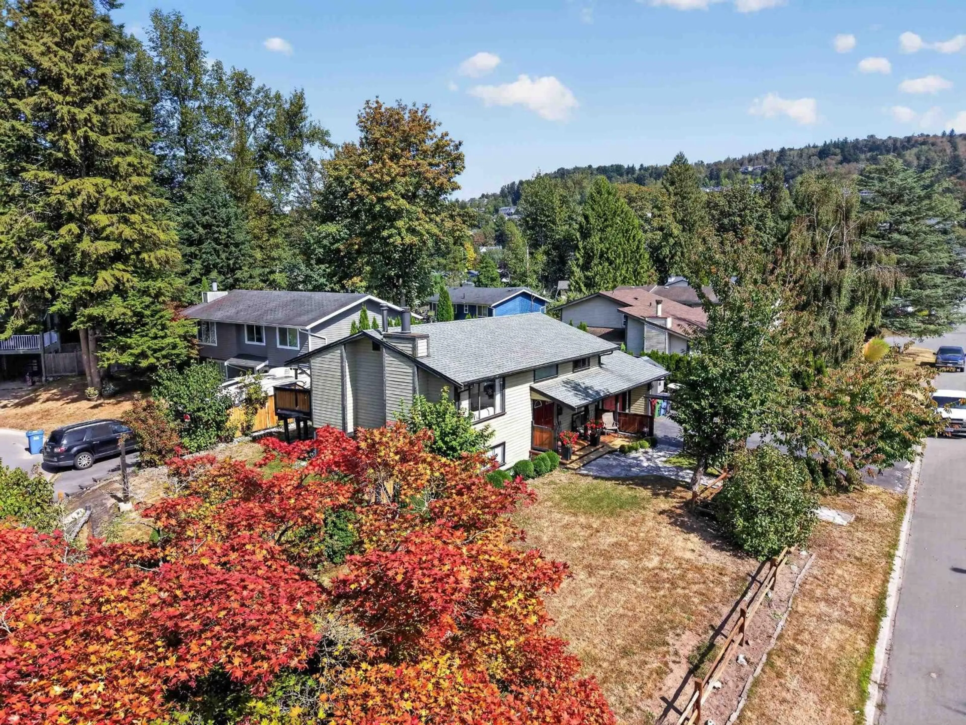 A pic from outside/outdoor area/front of a property/back of a property/a pic from drone, unknown for 35275 WELLS GRAY AVENUE, Abbotsford British Columbia V2S5X2