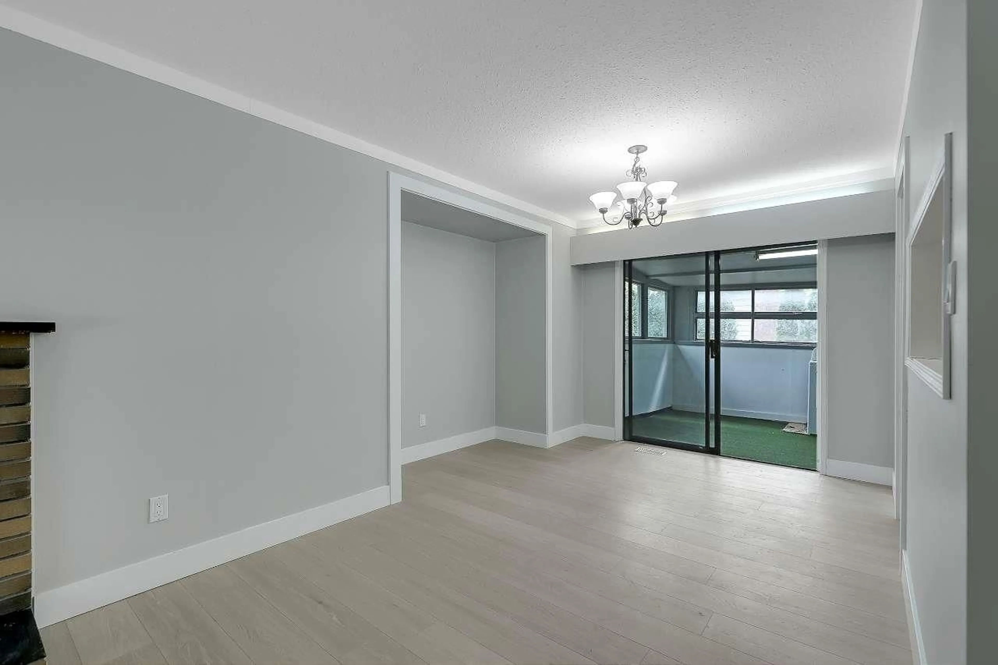 A pic of a room for 19984 44 AVENUE, Langley British Columbia V3A3E2
