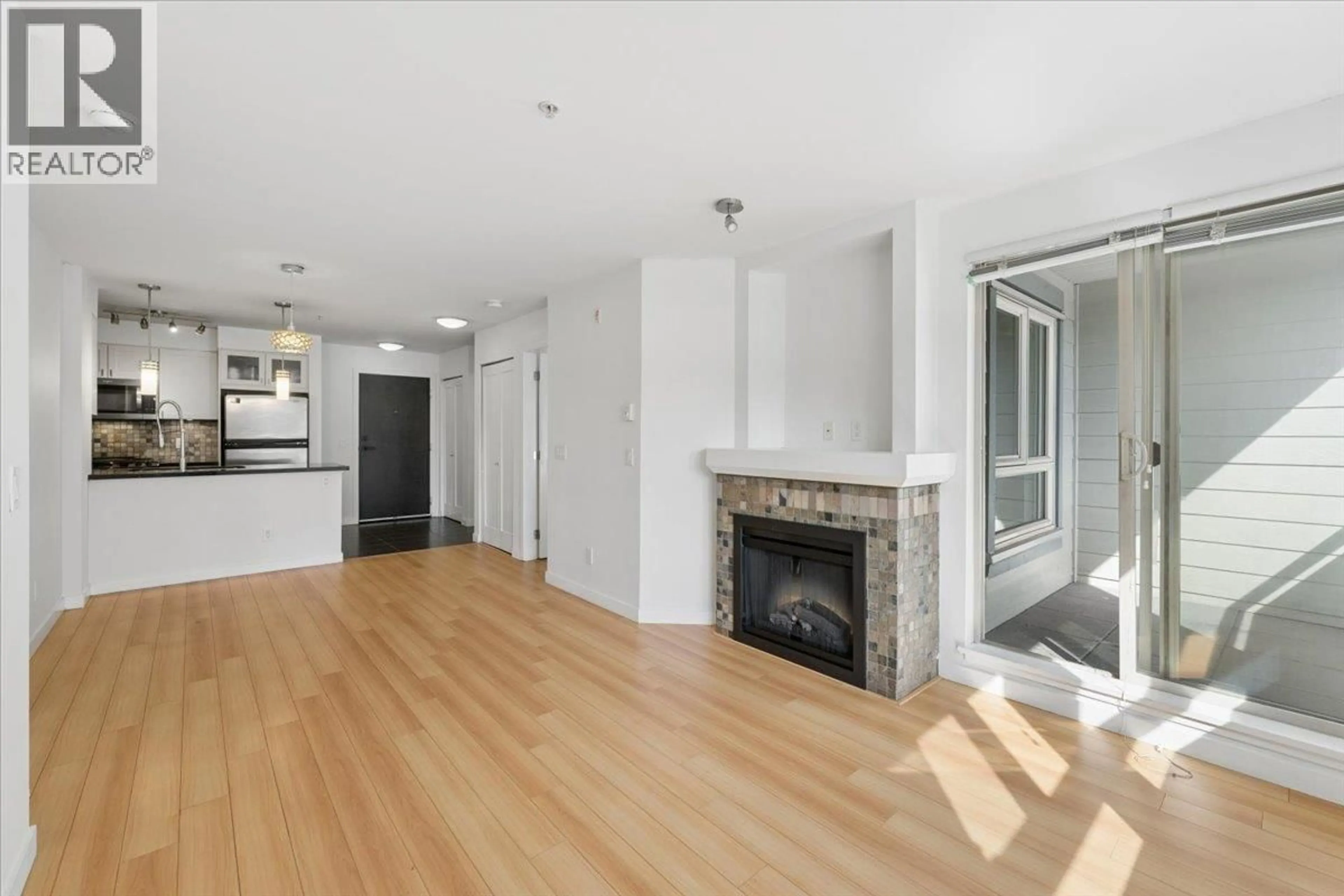 Unknown for 218 - 405 SKEENA STREET, Vancouver British Columbia V5K0A3