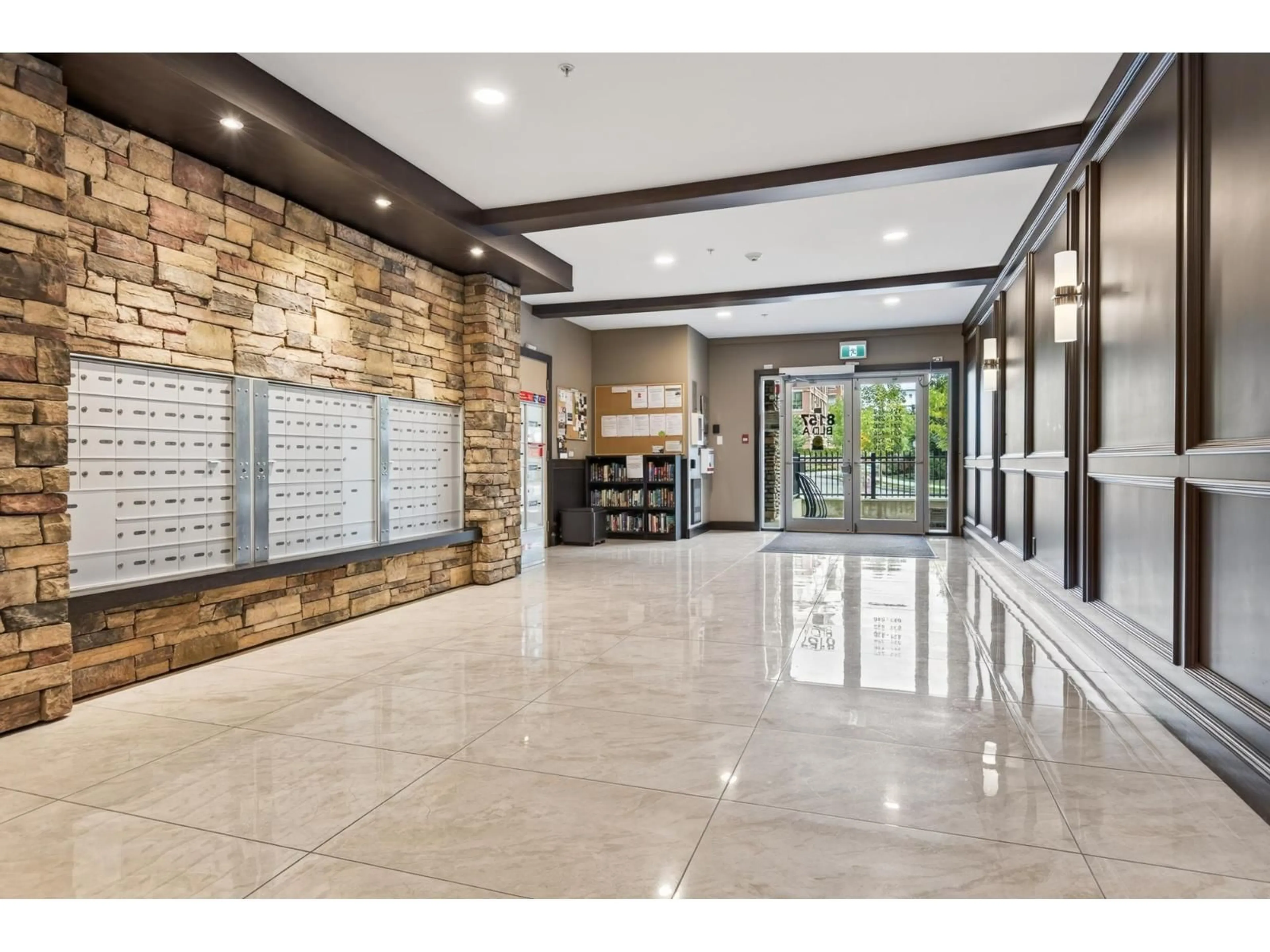 Indoor foyer for 129 - 8157 207 STREET, Langley British Columbia V2Y0V3