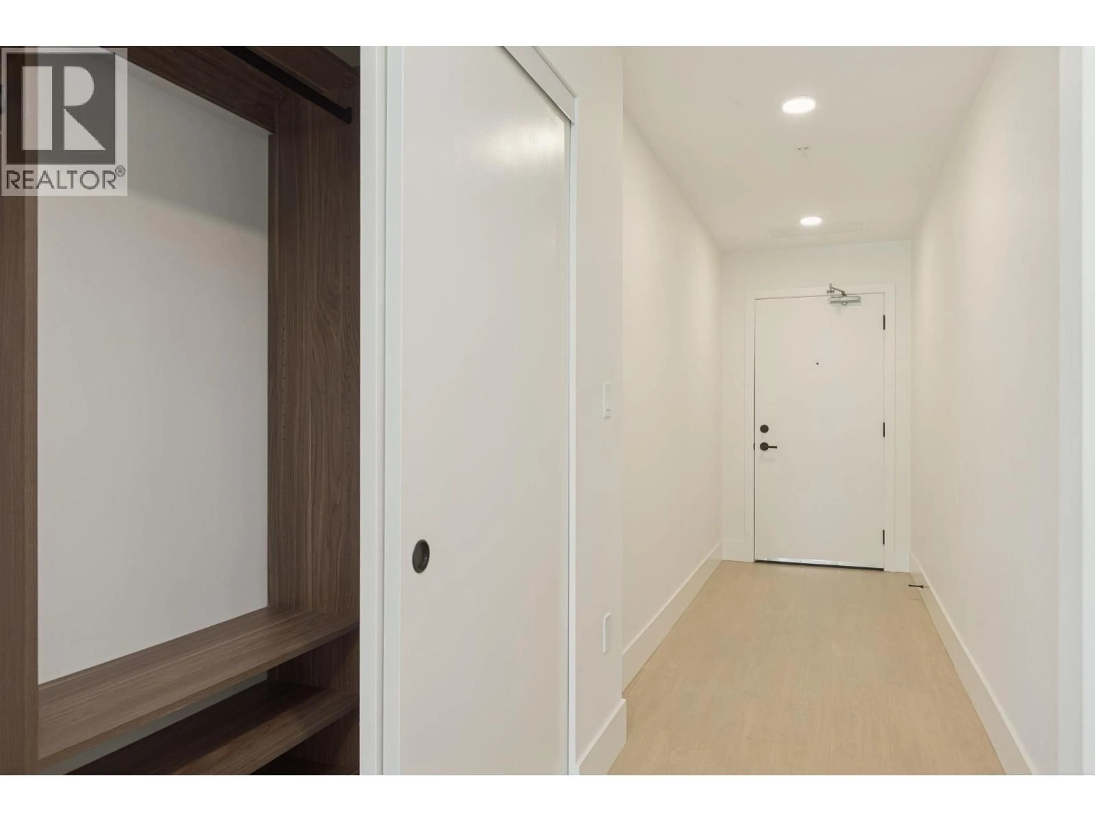 Unknown for 303 - 333 ST. DAVIDS AVENUE, North Vancouver British Columbia V7L3N7
