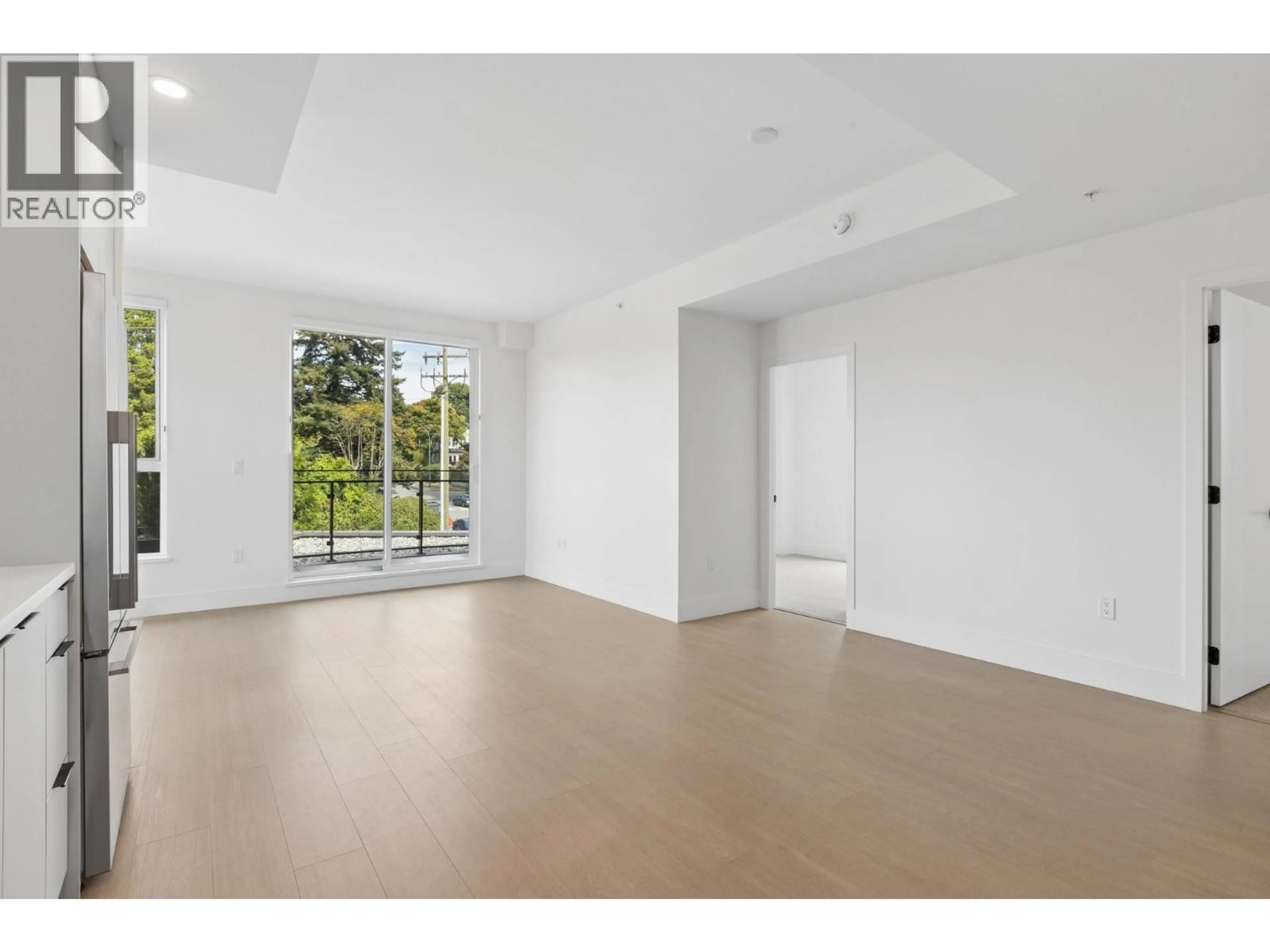 A pic of a room for 303 - 333 ST. DAVIDS AVENUE, North Vancouver British Columbia V7L3N7