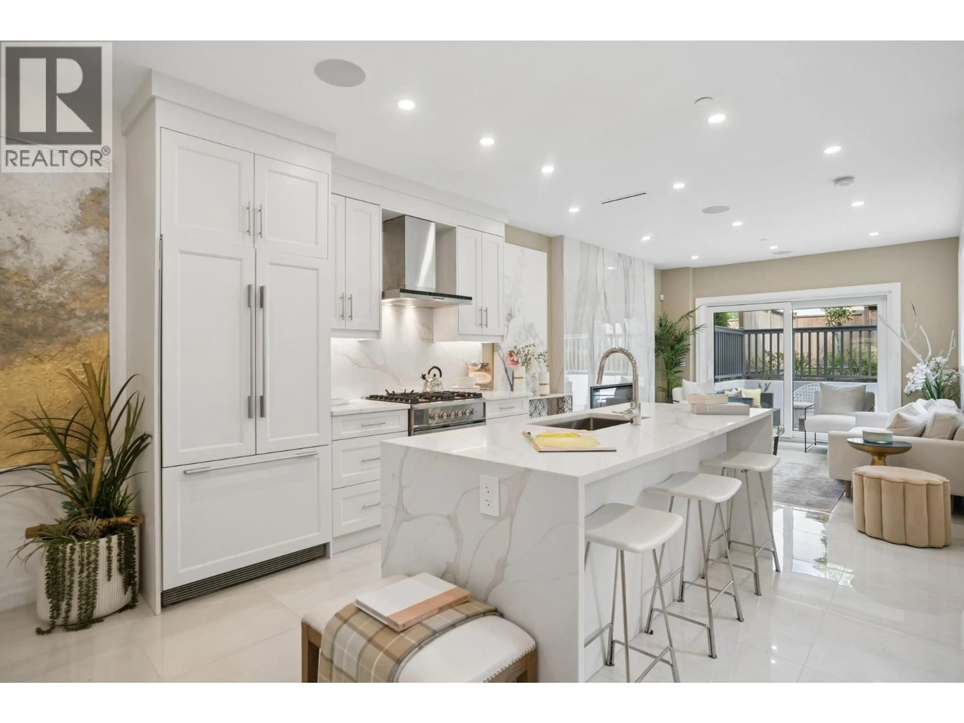 Open concept kitchen, ceramic/tile floor for 2523 8TH AVENUE, Vancouver British Columbia V6K2B3
