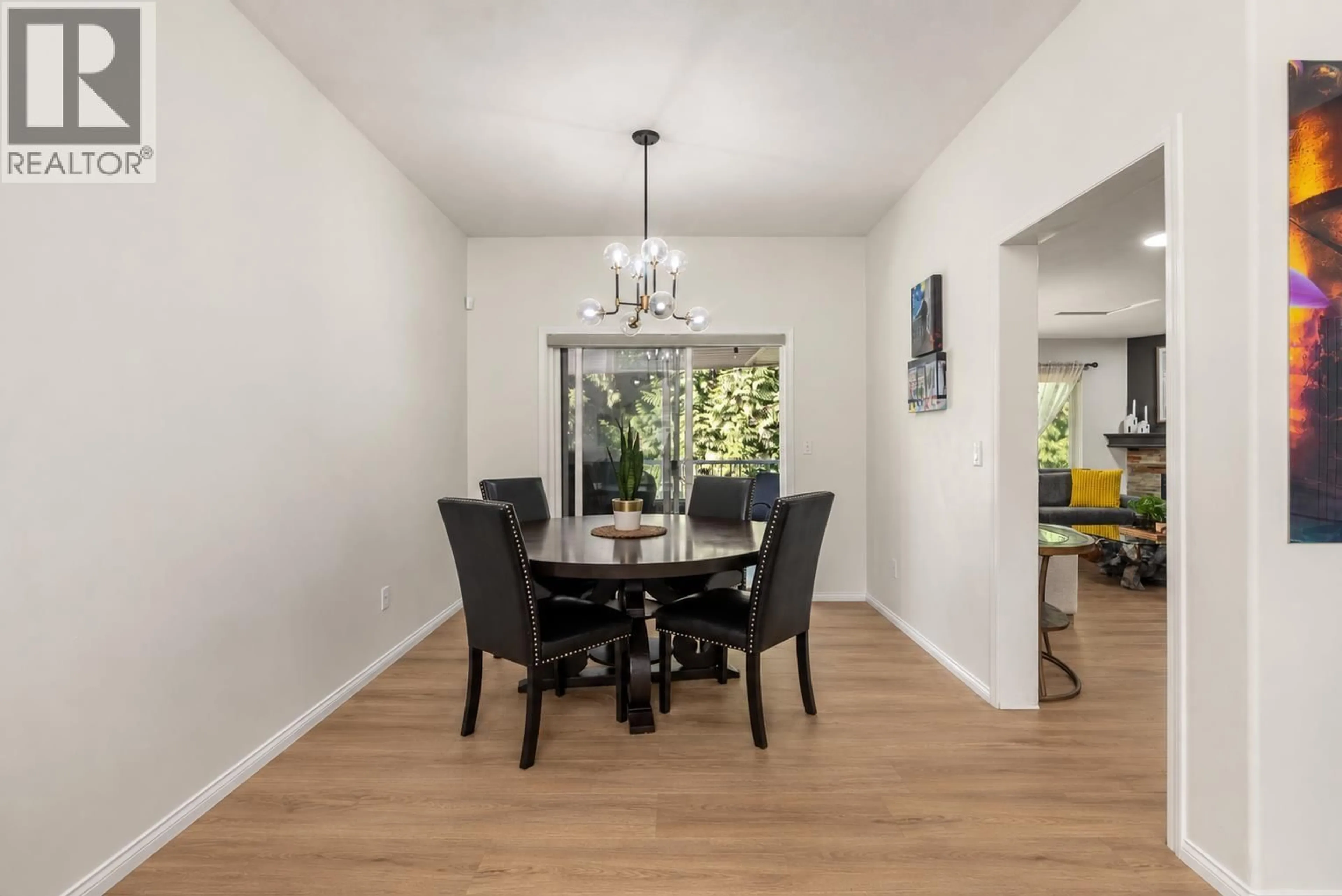 Dining room, wood/laminate floor for 15 - 11355 COTTONWOOD DRIVE, Maple Ridge British Columbia V2X2C6