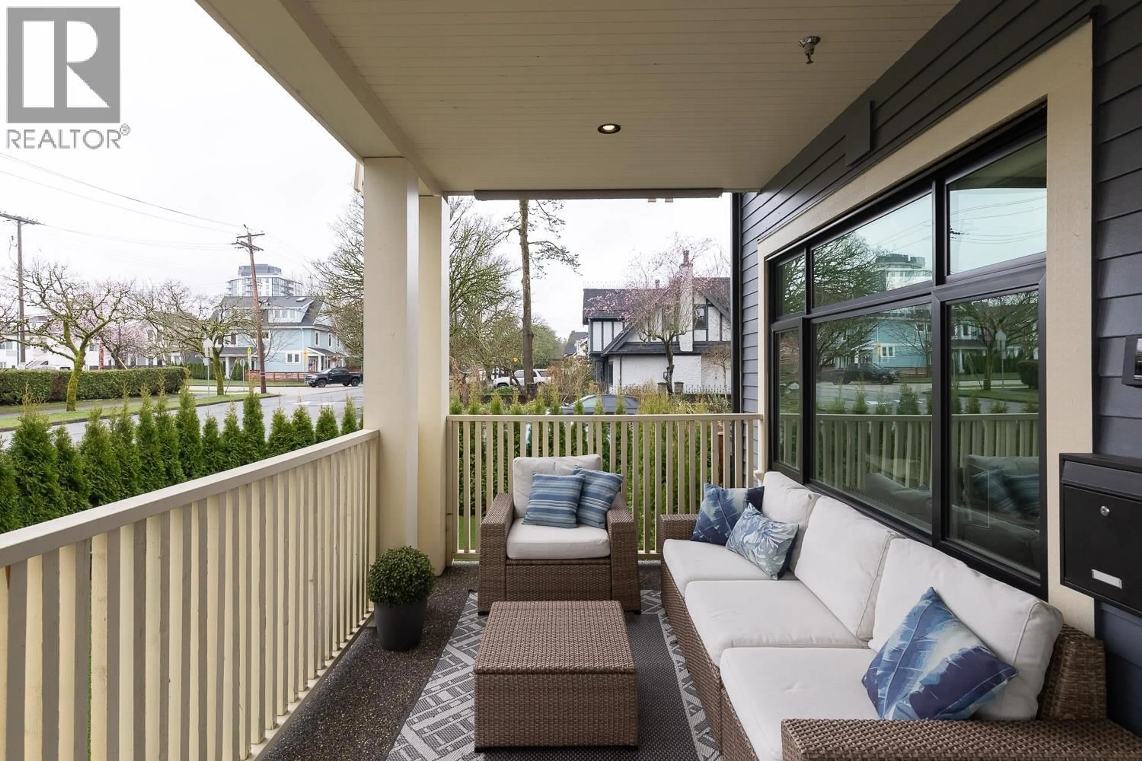 Patio, street for 1727 22ND AVENUE, Vancouver British Columbia V5N2P6