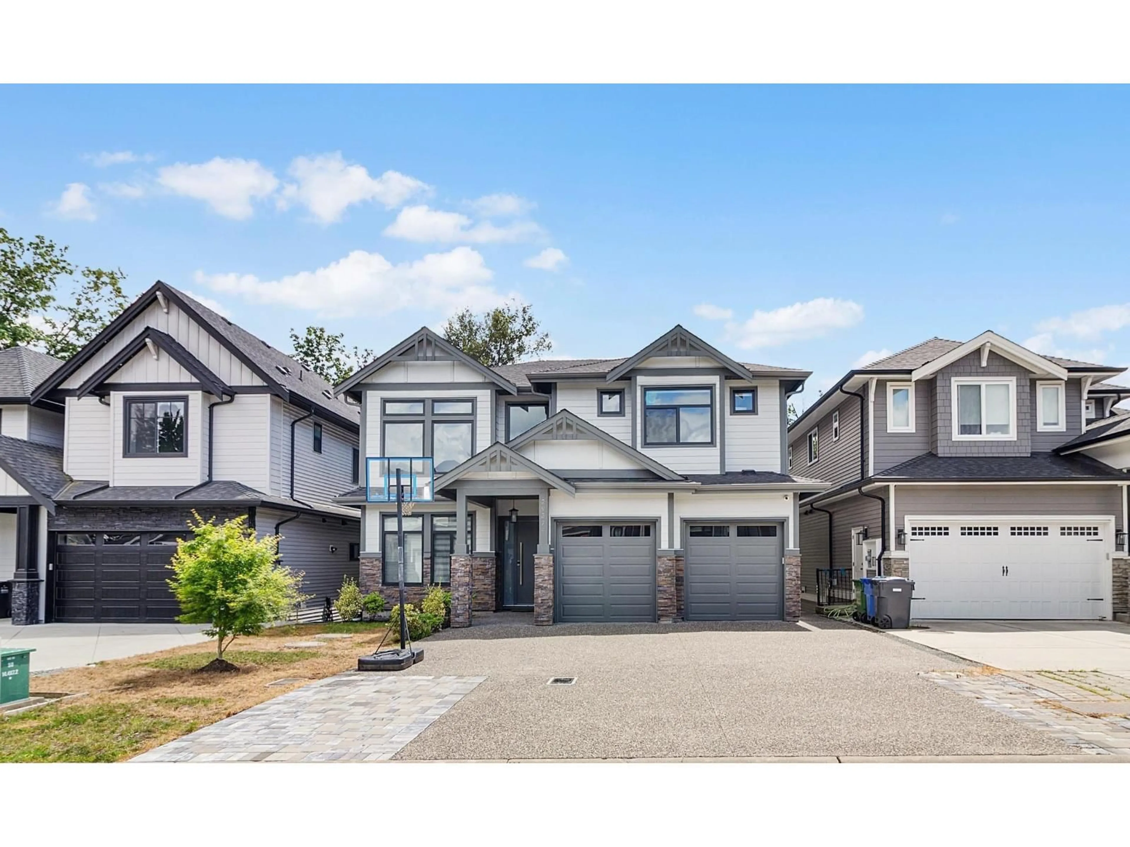 Home with vinyl exterior material, street for 29574 CORVINA COURT, Abbotsford British Columbia V4X0A6
