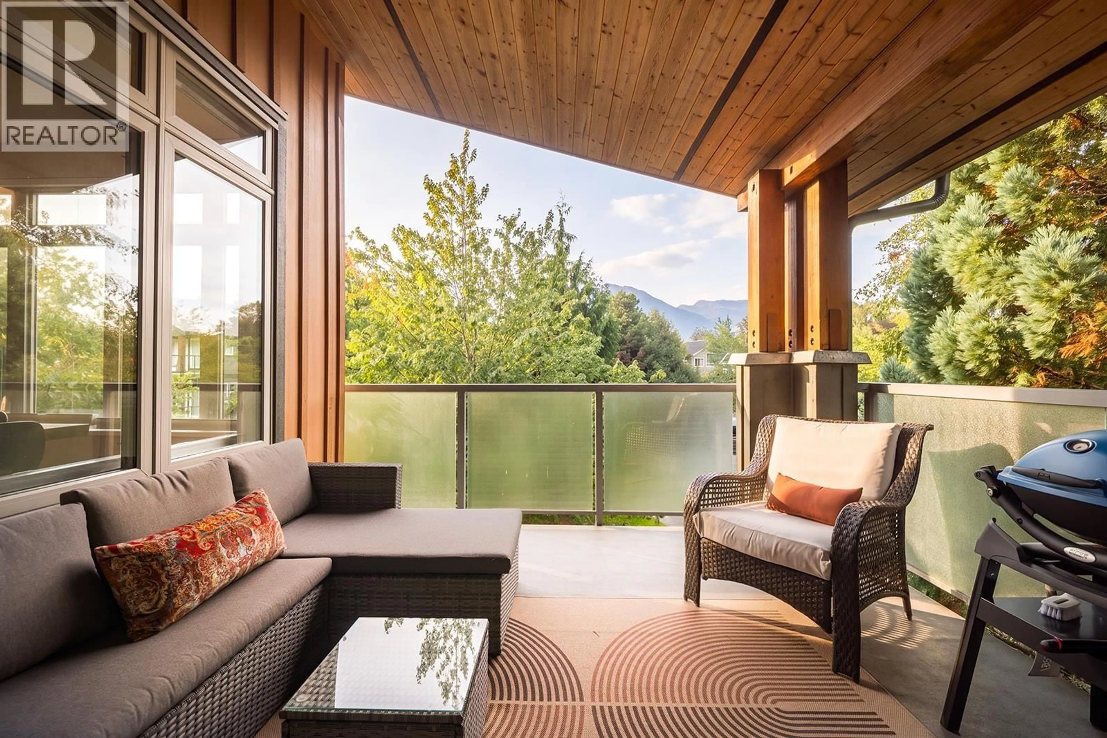 Patio, water/lake/river/ocean view for 201 - 40147 GOVERNMENT ROAD, Squamish British Columbia V8B0R6
