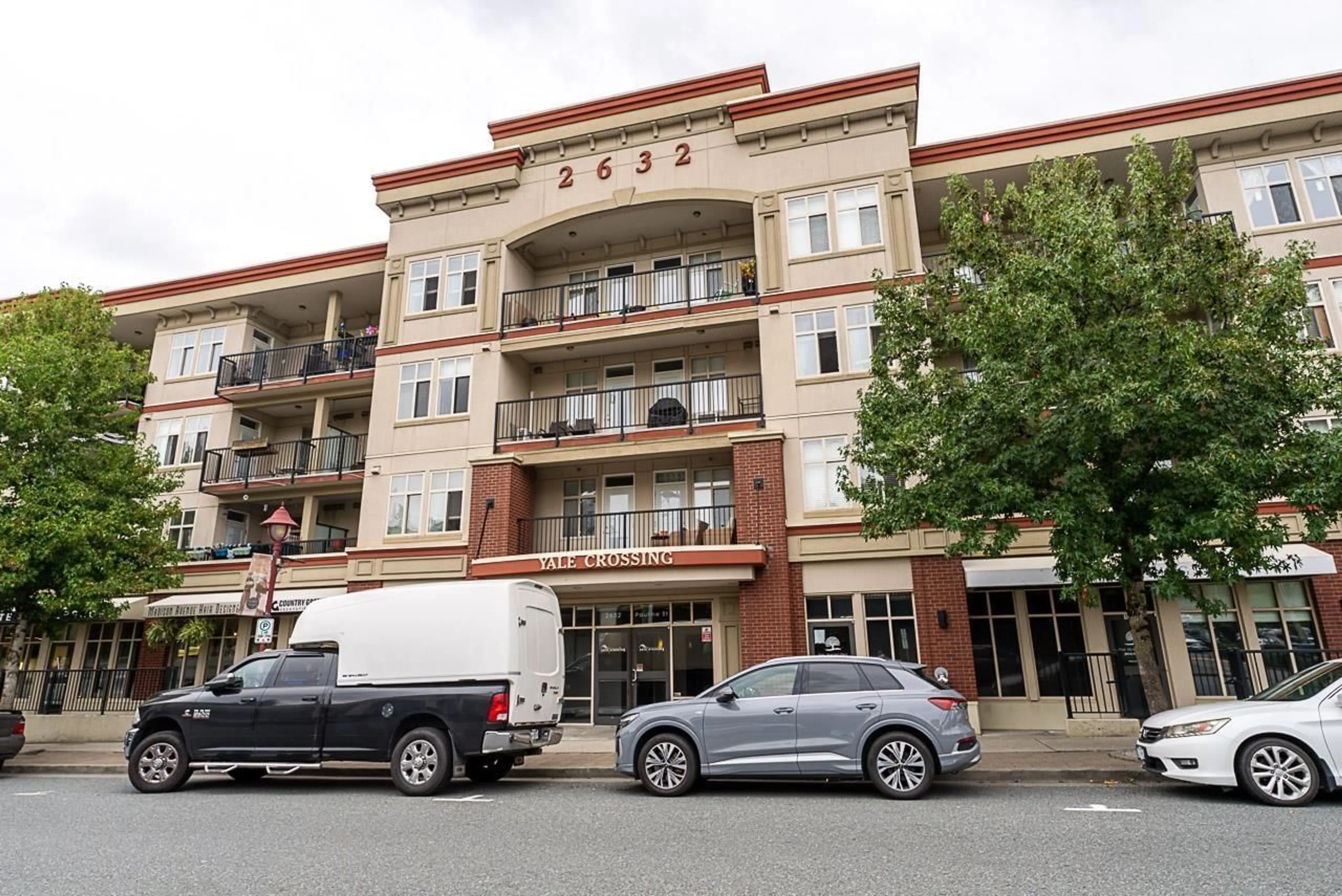 Patio, building for 102 - 2632 PAULINE STREET, Abbotsford British Columbia V2S0C9