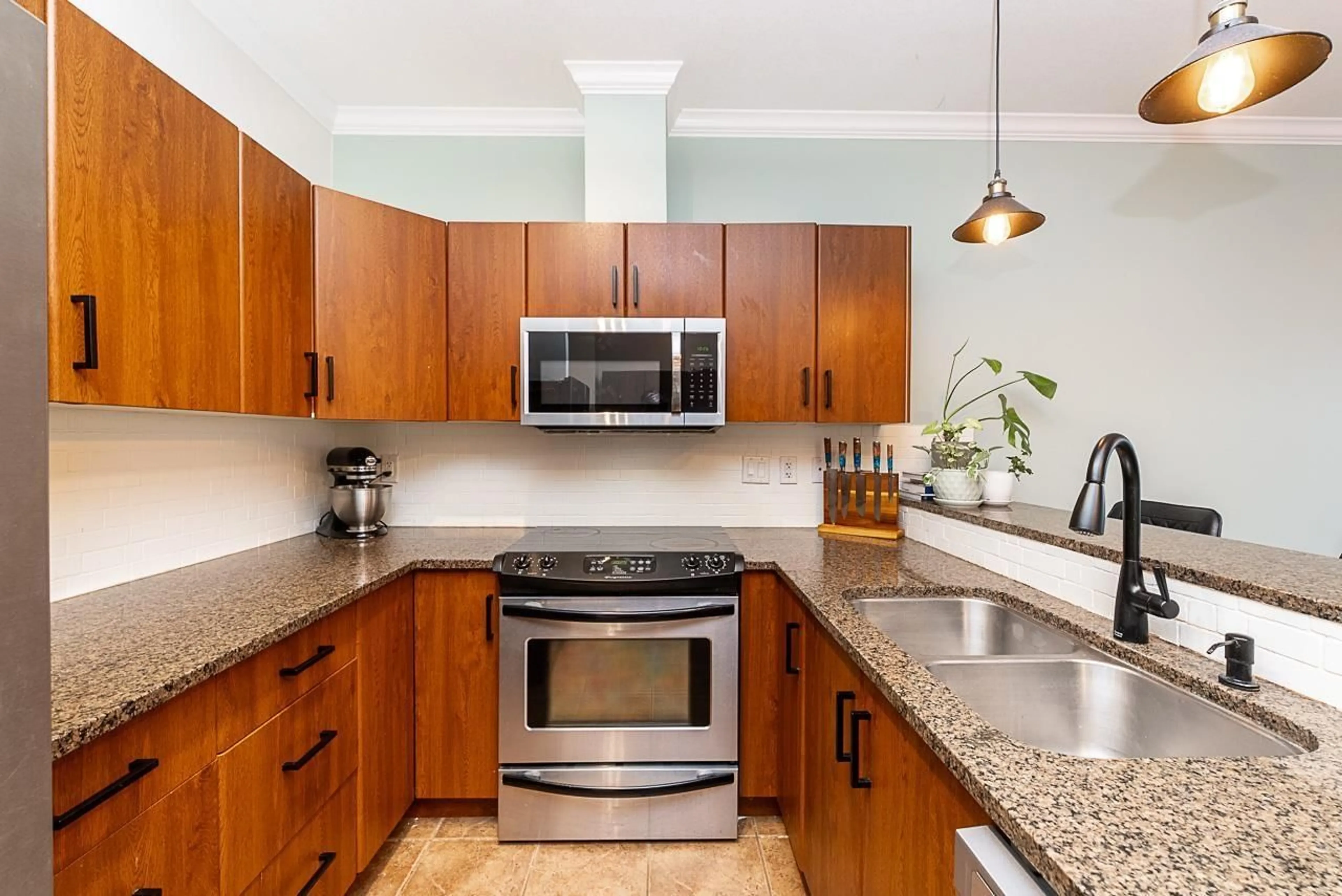 Unknown for 102 - 2632 PAULINE STREET, Abbotsford British Columbia V2S0C9