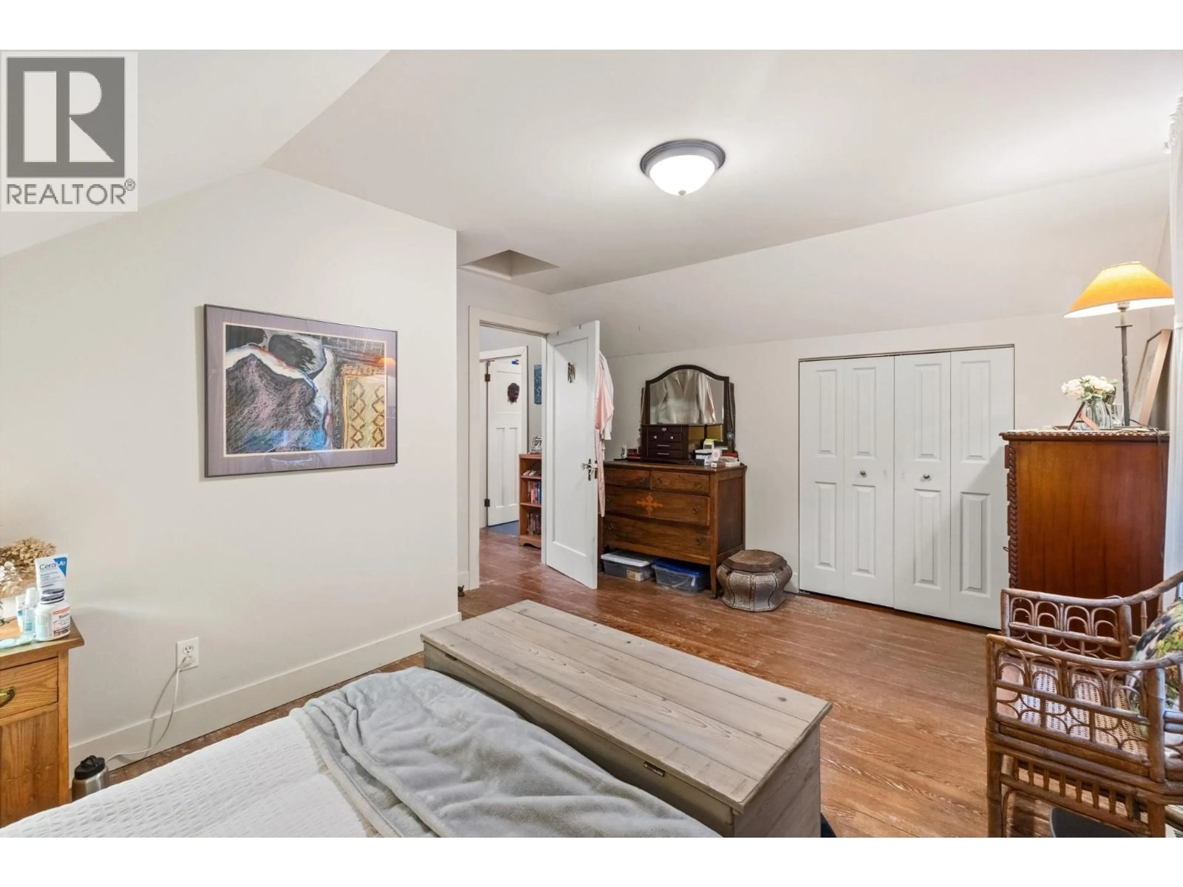 Unknown for 247 WOOD STREET, New Westminster British Columbia V3M5K5