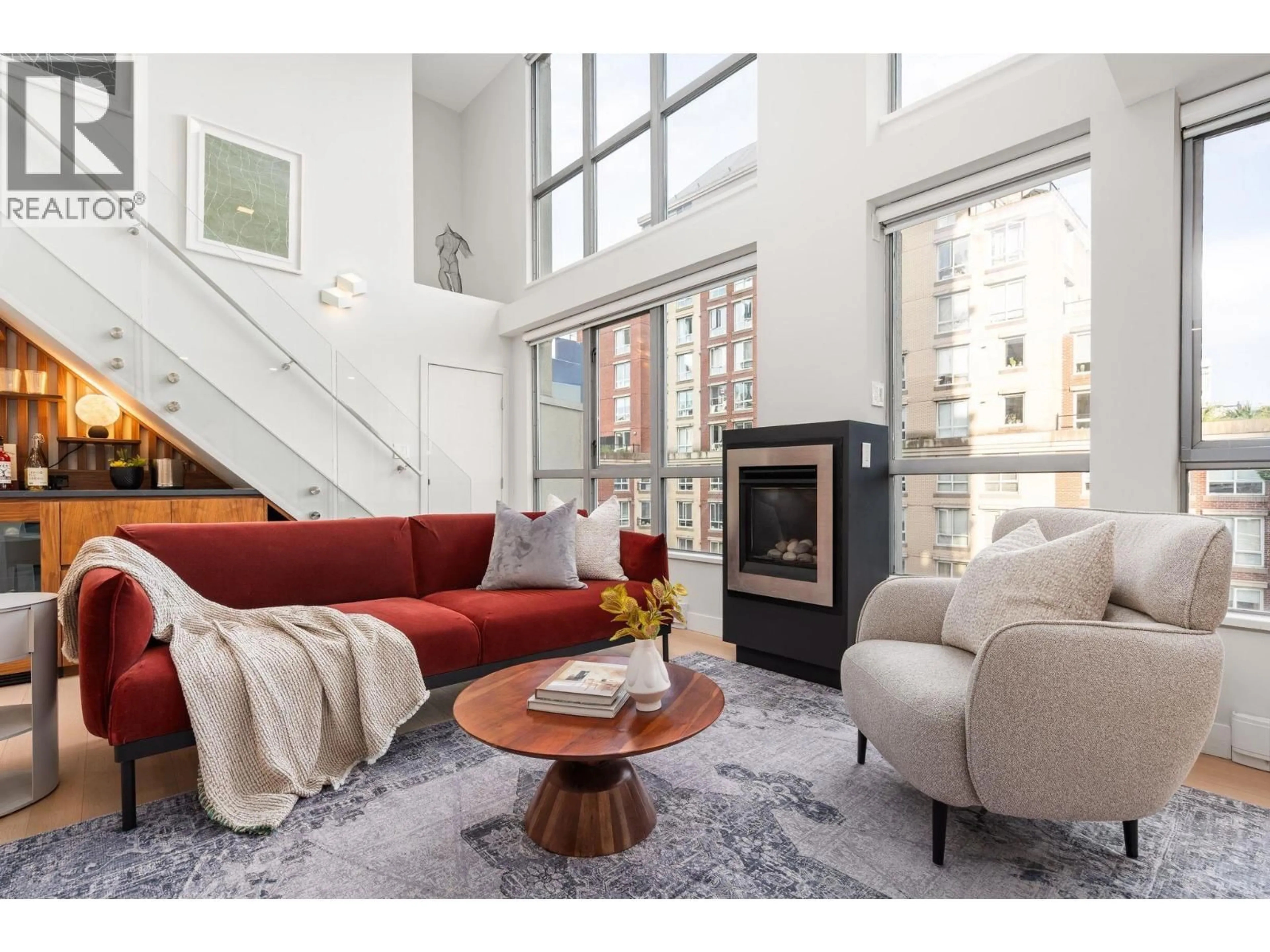 Living room with furniture, unknown for 608 - 1238 RICHARDS STREET, Vancouver British Columbia V6B3G2