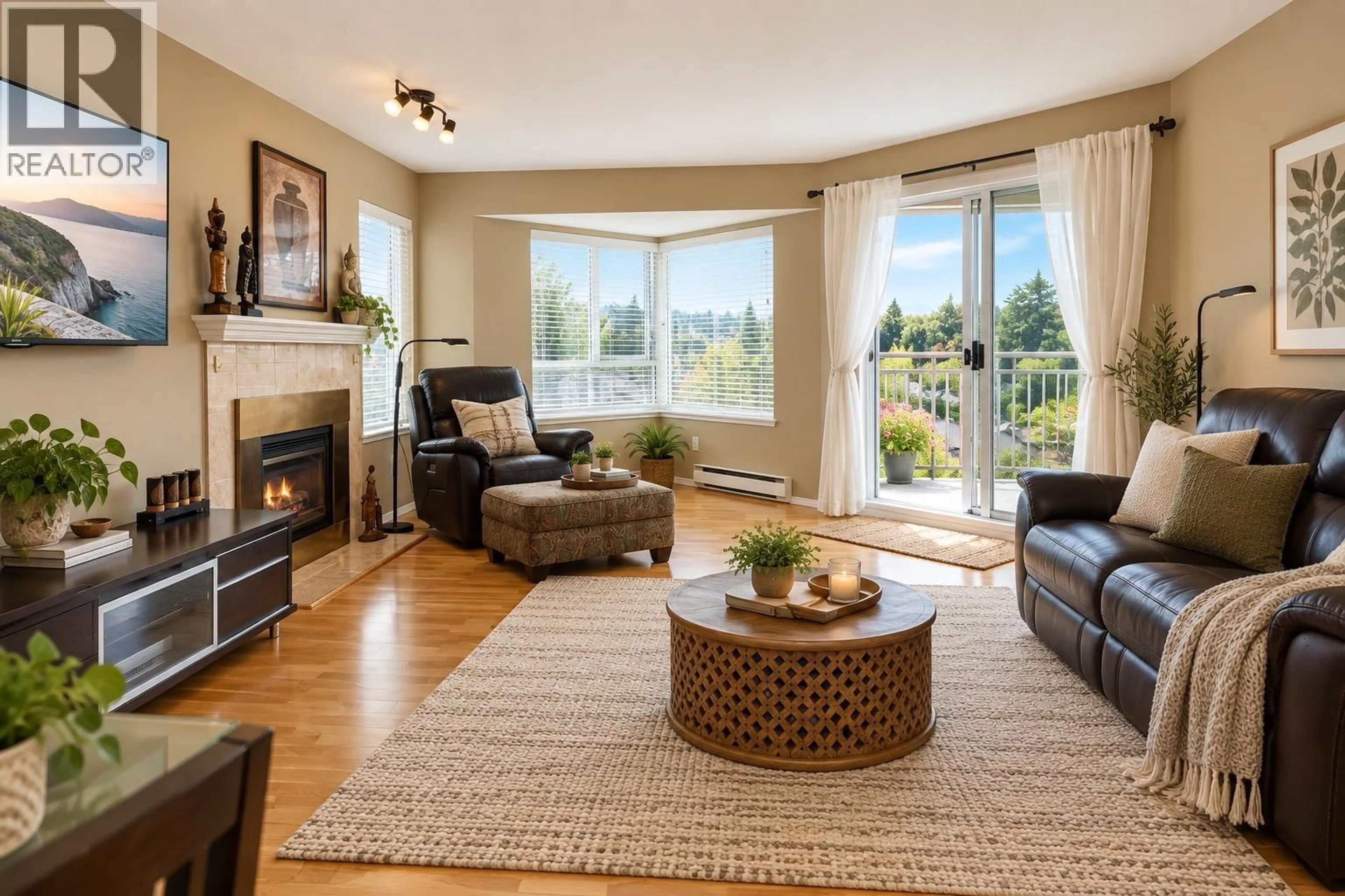 Living room with furniture, unknown for 406 - 1215 LANSDOWNE DRIVE, Coquitlam British Columbia V3E2P2