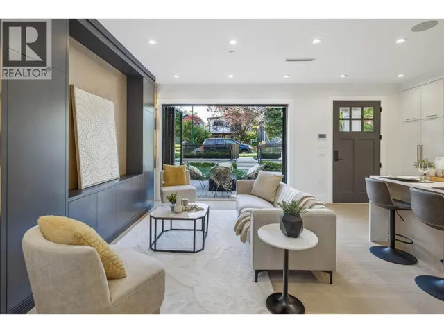 #1 - 2244 11TH AVENUE, Vancouver 3