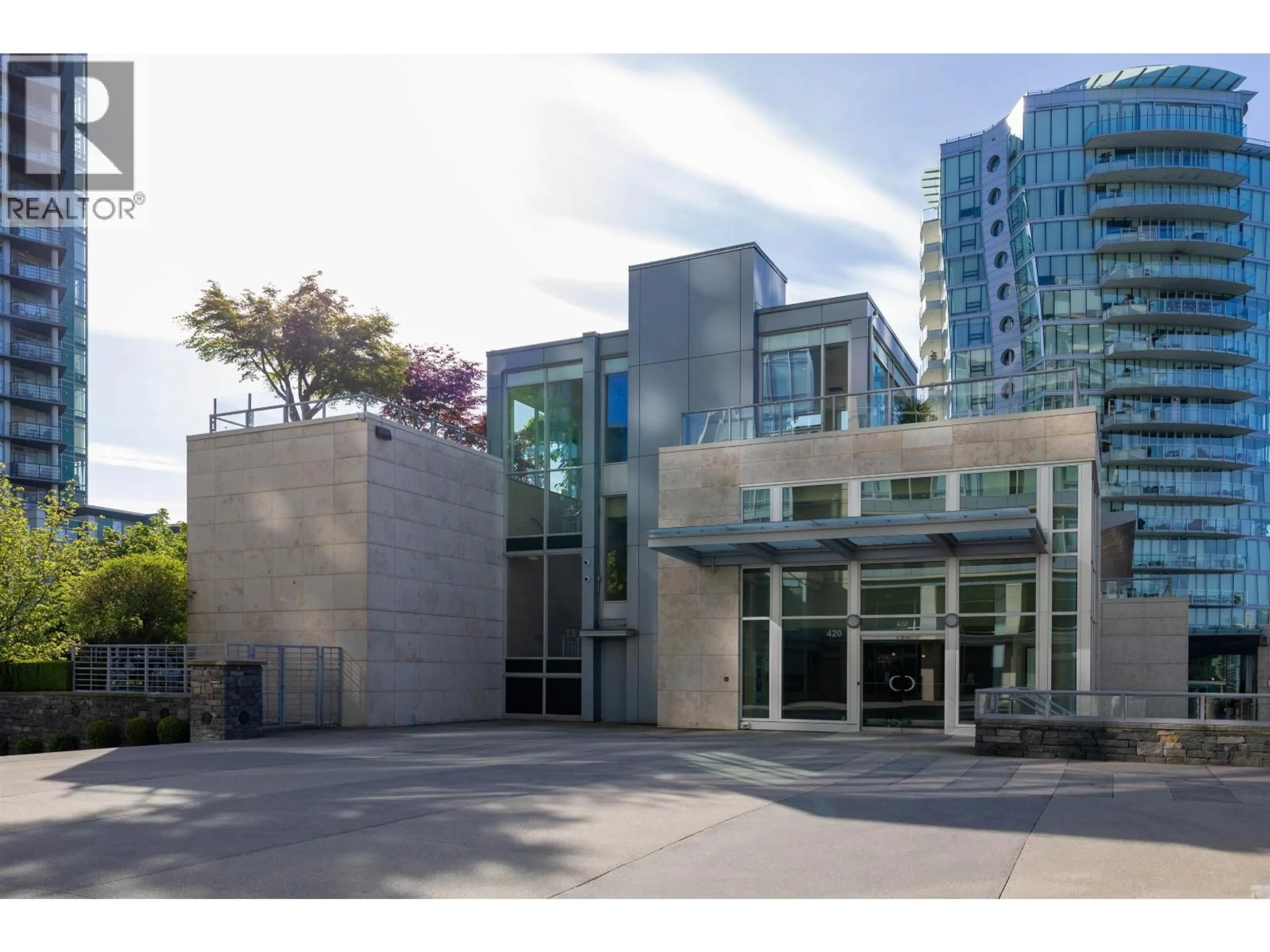 Indoor foyer for 410 BEACH CRESCENT, Vancouver British Columbia V6Z3E9
