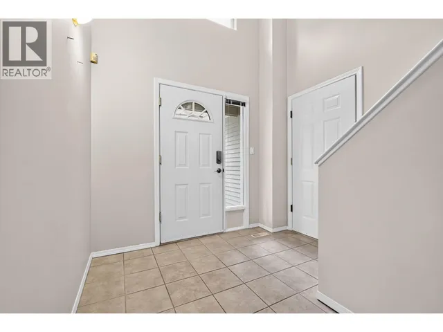 1171 O'FLAHERTY GATE, Port Coquitlam 3