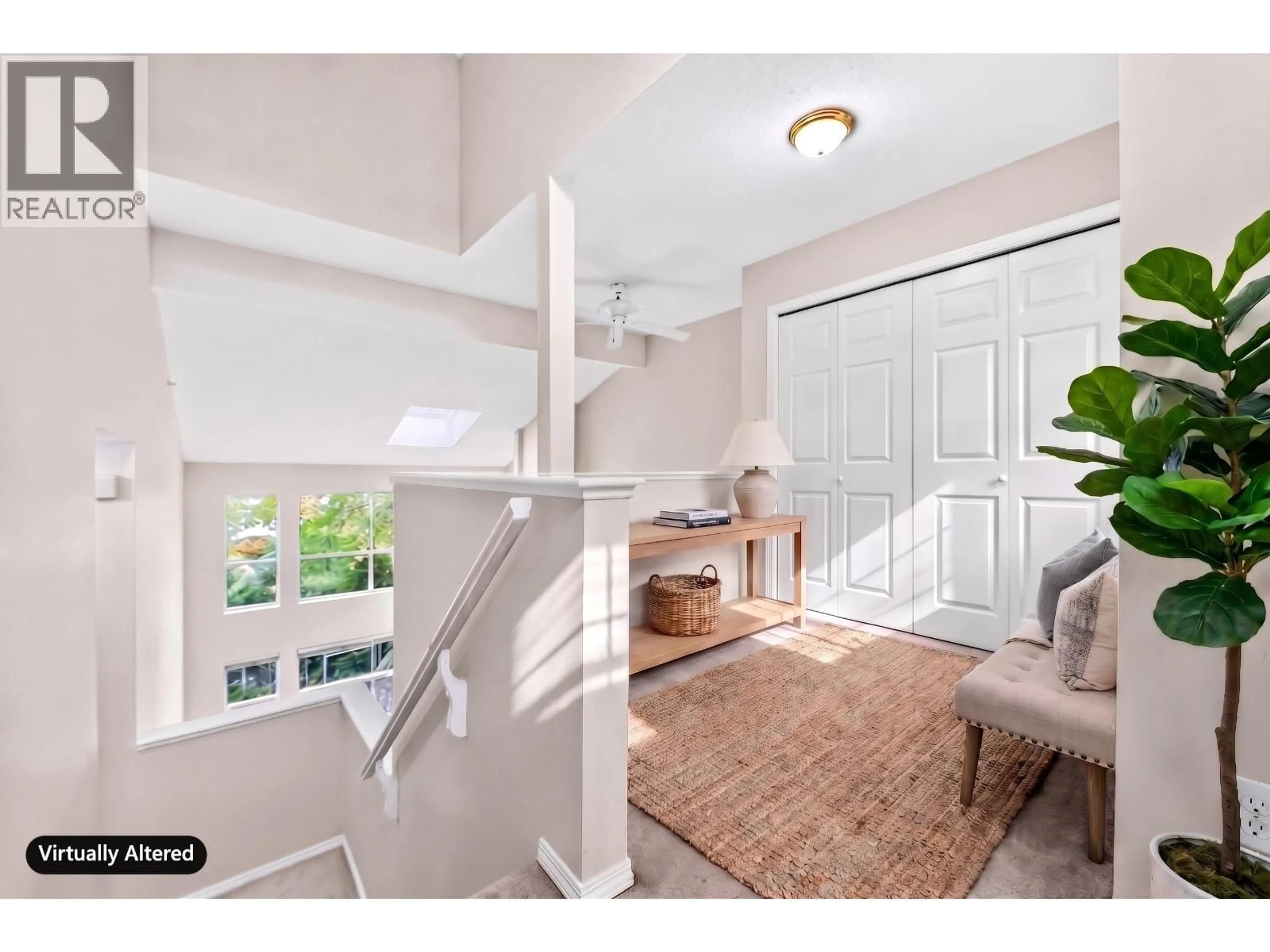 Indoor entryway for 1171 O'FLAHERTY GATE, Port Coquitlam British Columbia V3C6H2