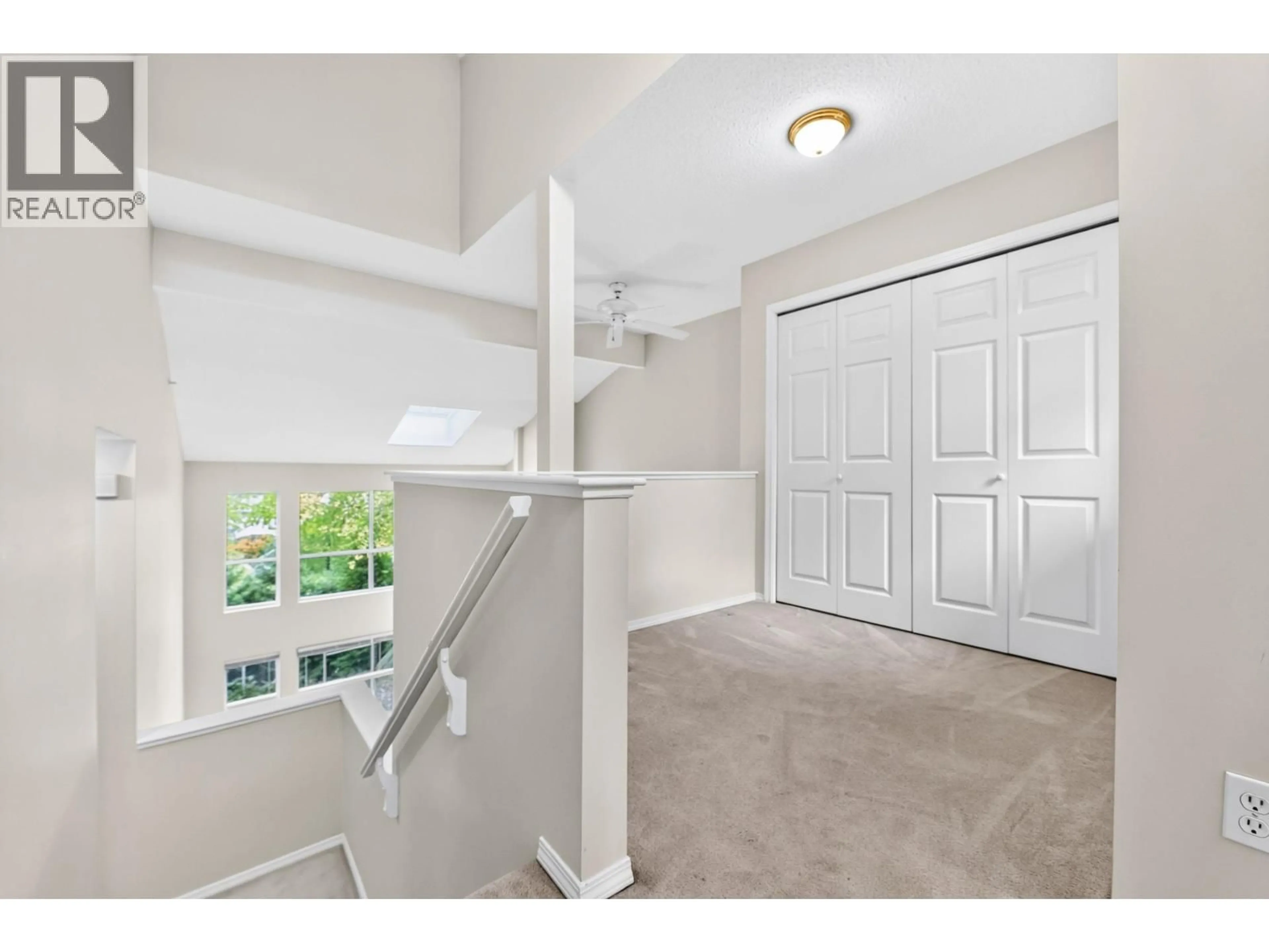 Indoor entryway for 1171 O'FLAHERTY GATE, Port Coquitlam British Columbia V3C6H2