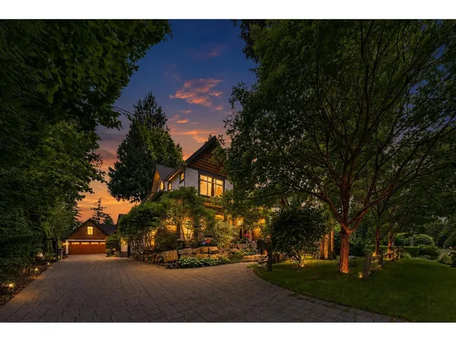 12576 26A AVENUE, Surrey 2