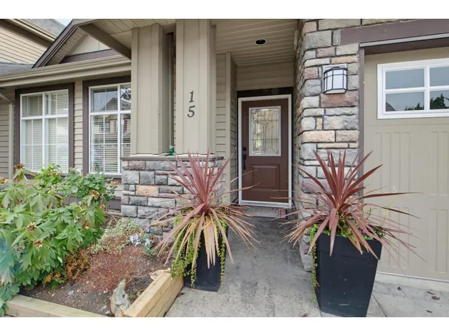 15 - 6577 SOUTHDOWNE PLACE, Chilliwack 2