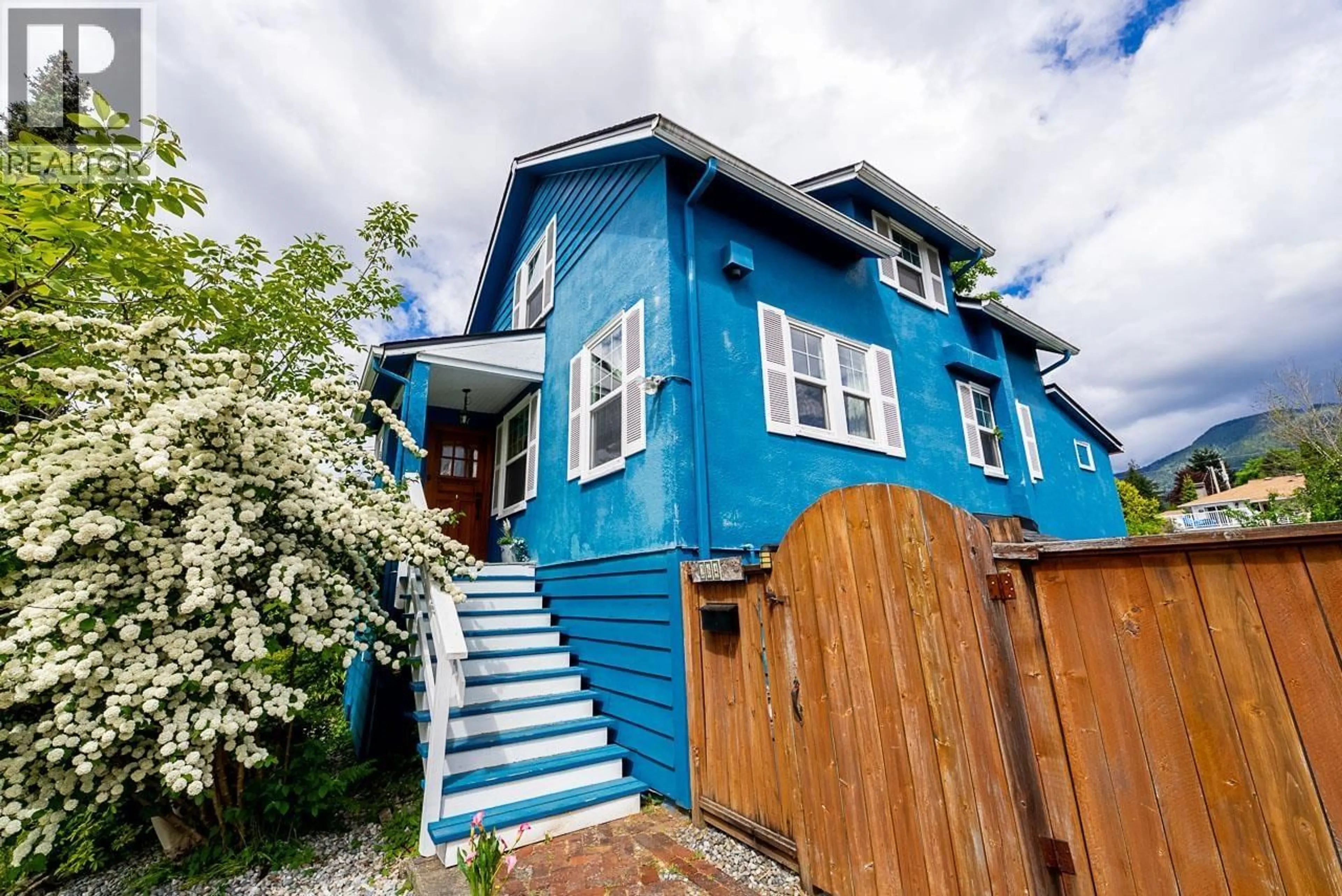 Unknown for 264 QUEENS ROAD, North Vancouver British Columbia V7N2K5