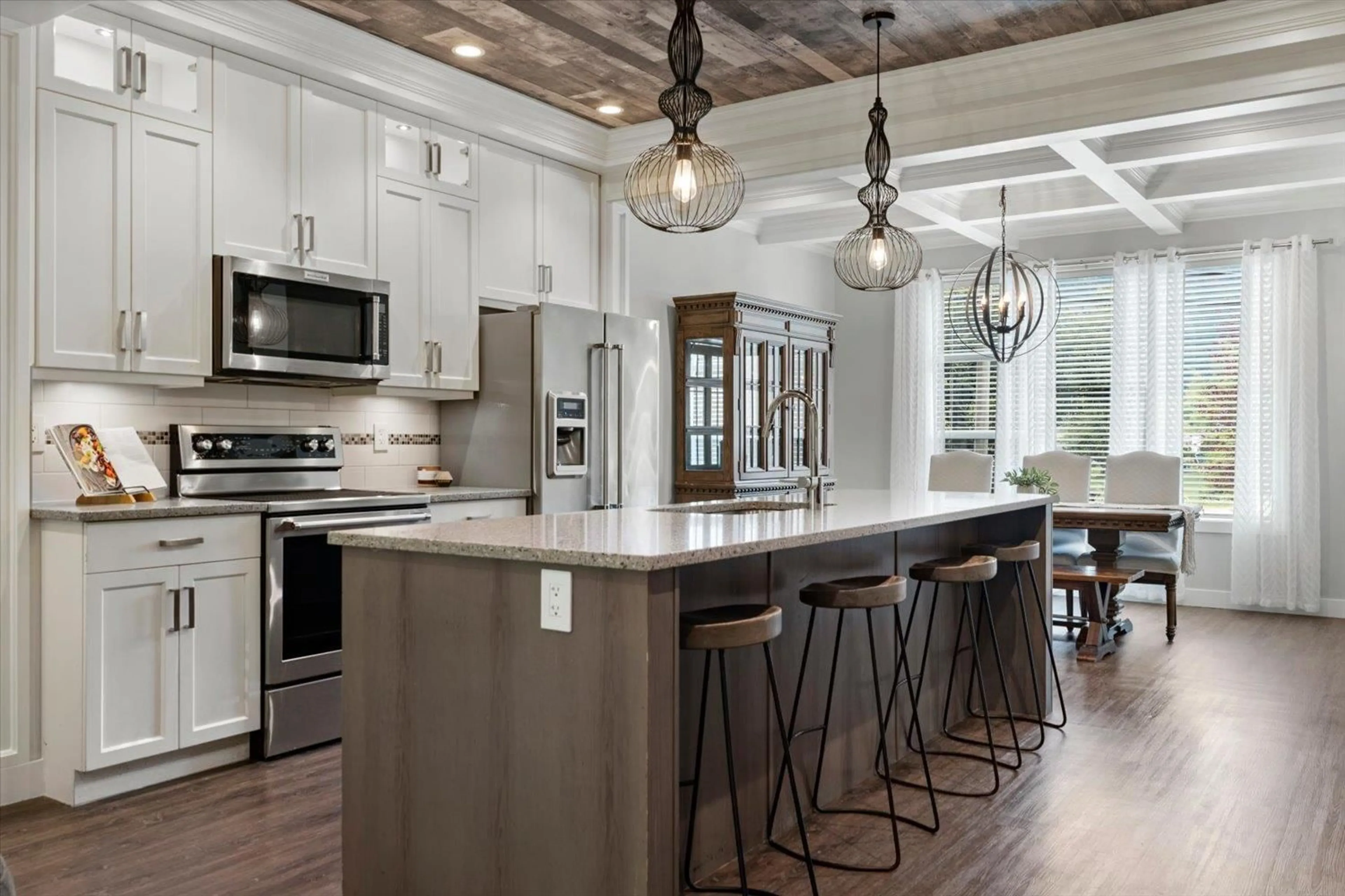 Open concept kitchen, unknown for 2 - 520 HOT SPRINGS ROAD, Harrison Hot Springs British Columbia V0M1K0