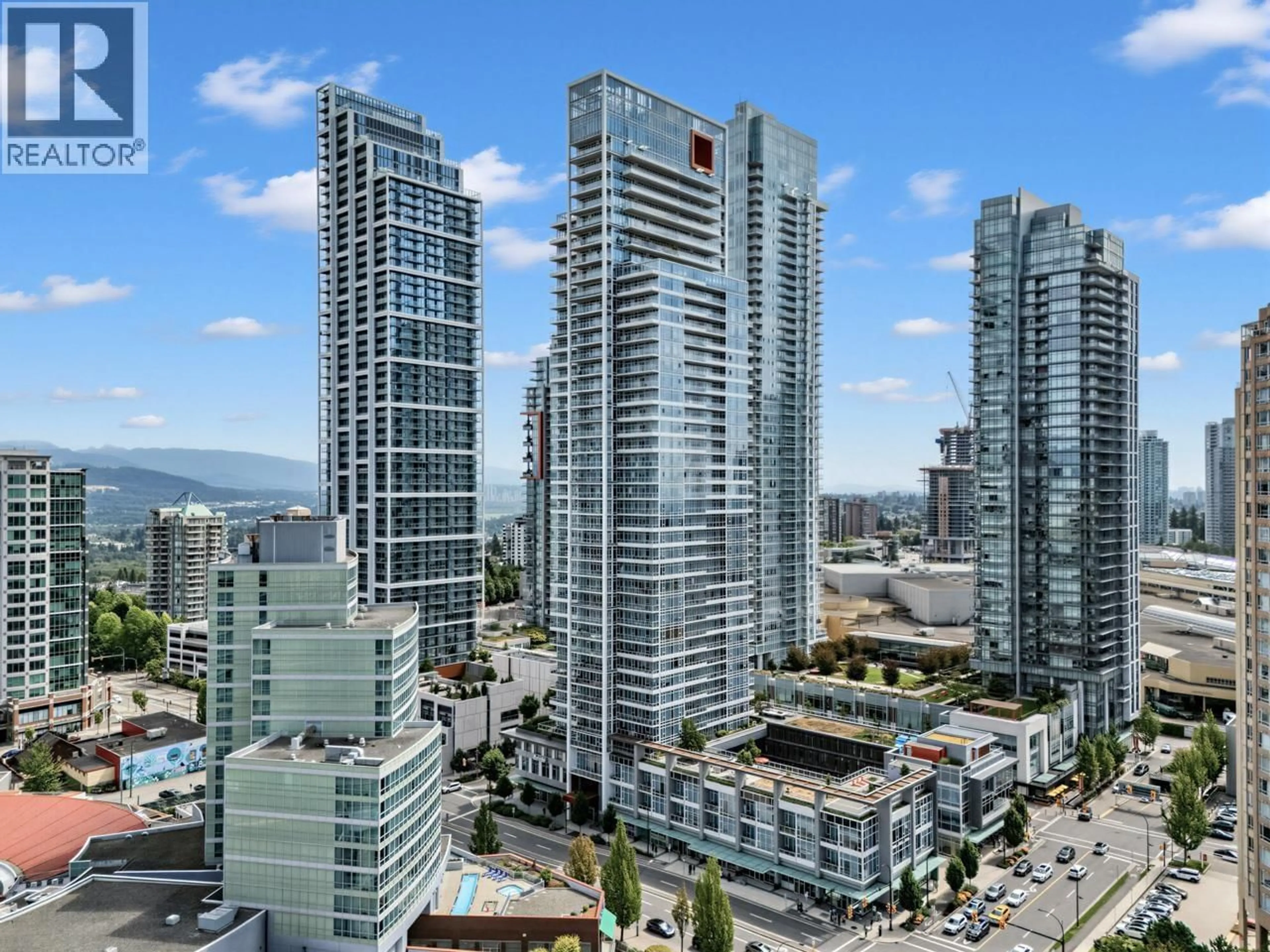 A pic from outside/outdoor area/front of a property/back of a property/a pic from drone, city buildings view from balcony for 2810 - 6080 MCKAY AVENUE, Burnaby British Columbia V7C2N4