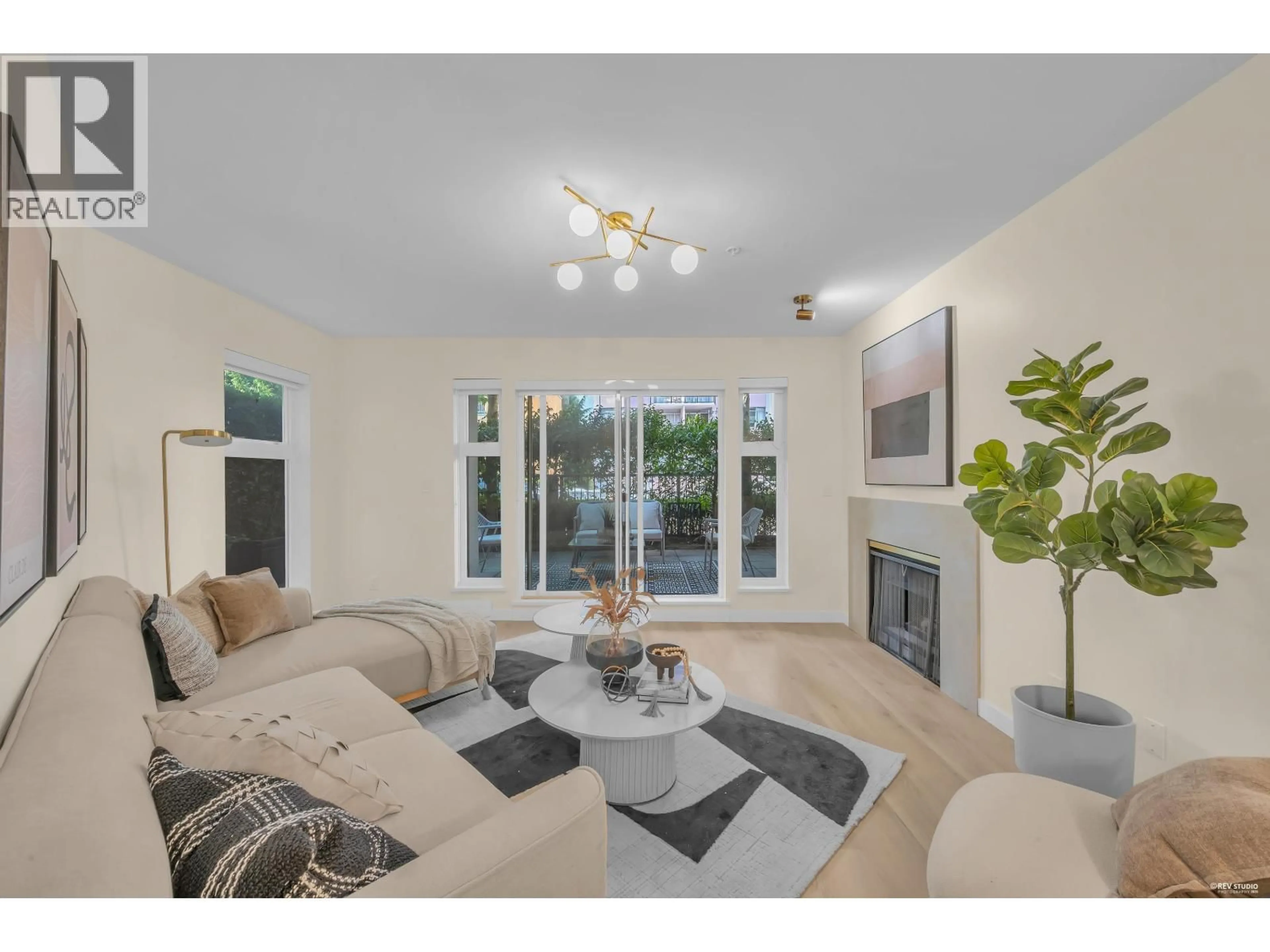 Living room with furniture, ceramic/tile floor for 101 - 1924 COMOX STREET, Vancouver British Columbia V6G1R4