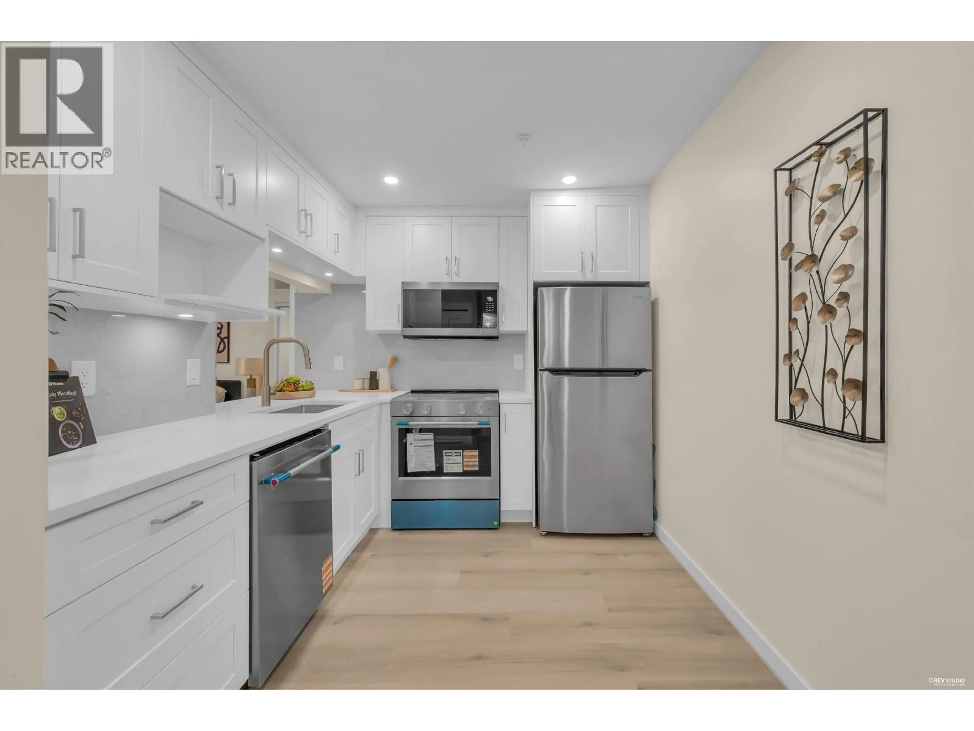 Unknown for 101 - 1924 COMOX STREET, Vancouver British Columbia V6G1R4