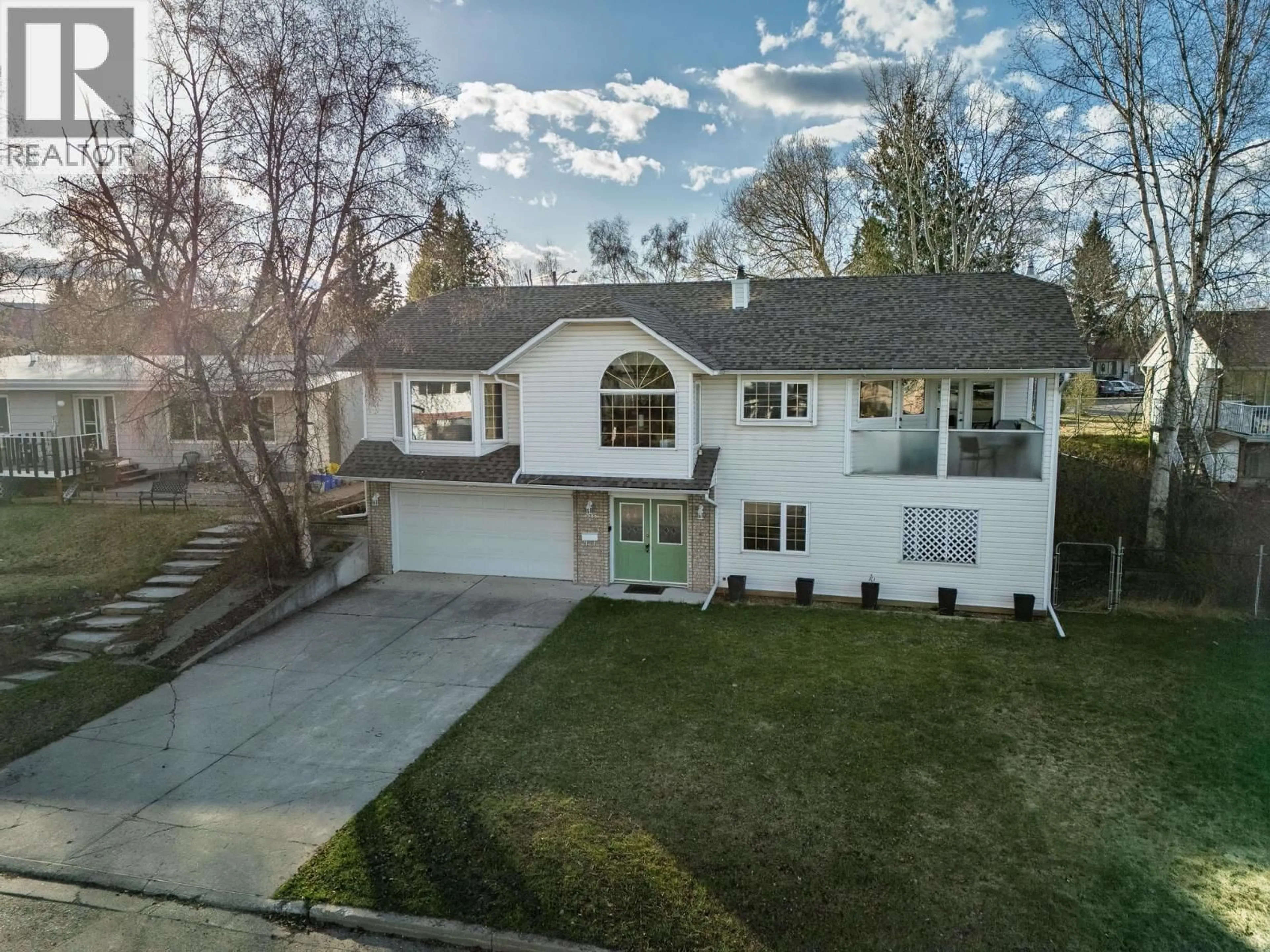 A pic from outside/outdoor area/front of a property/back of a property/a pic from drone, street for 1585 EDMONTON STREET, Prince George British Columbia V2M1X5