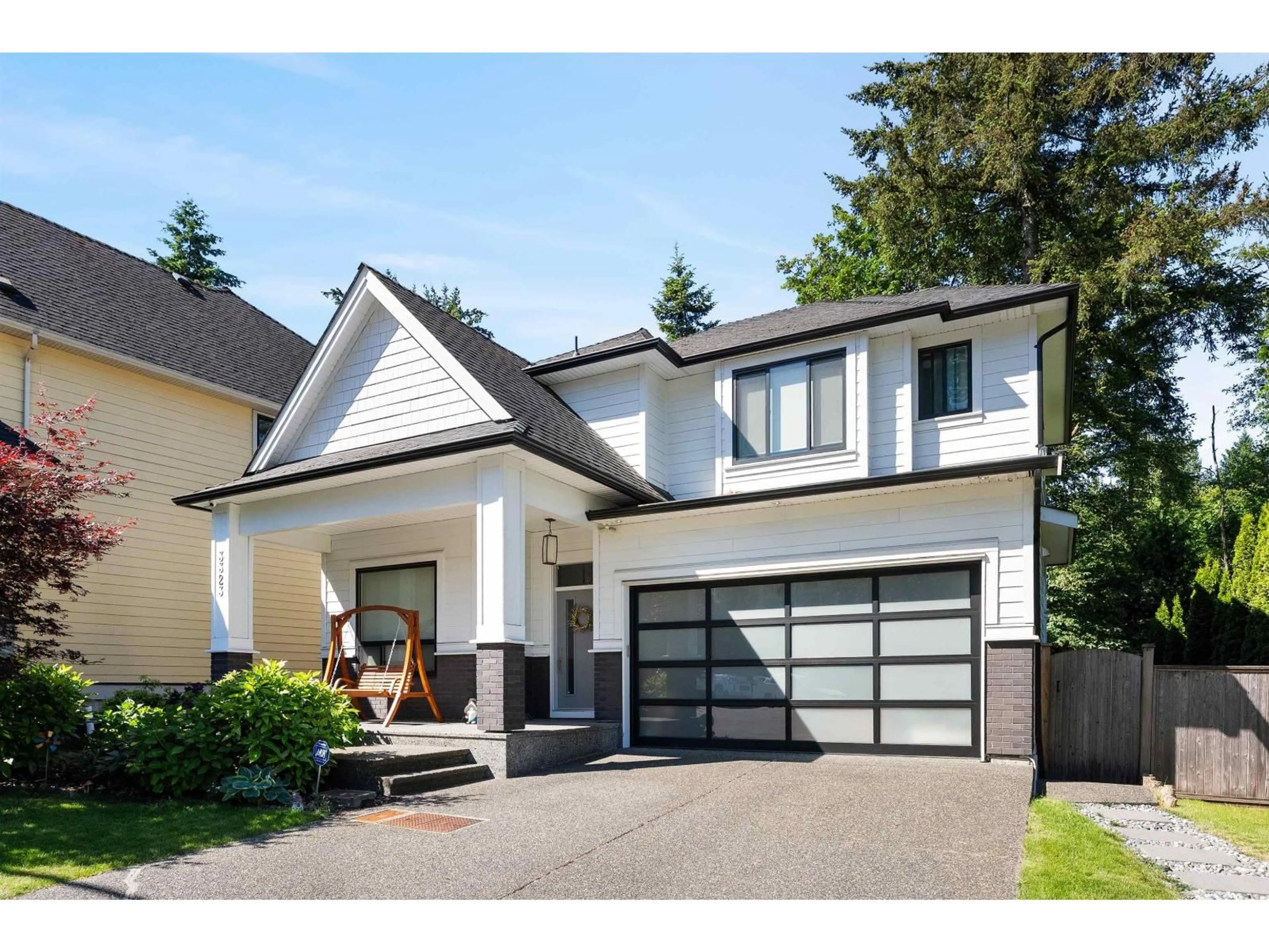Home with vinyl exterior material, street for 3323 147 STREET, Surrey British Columbia V4P1Z8