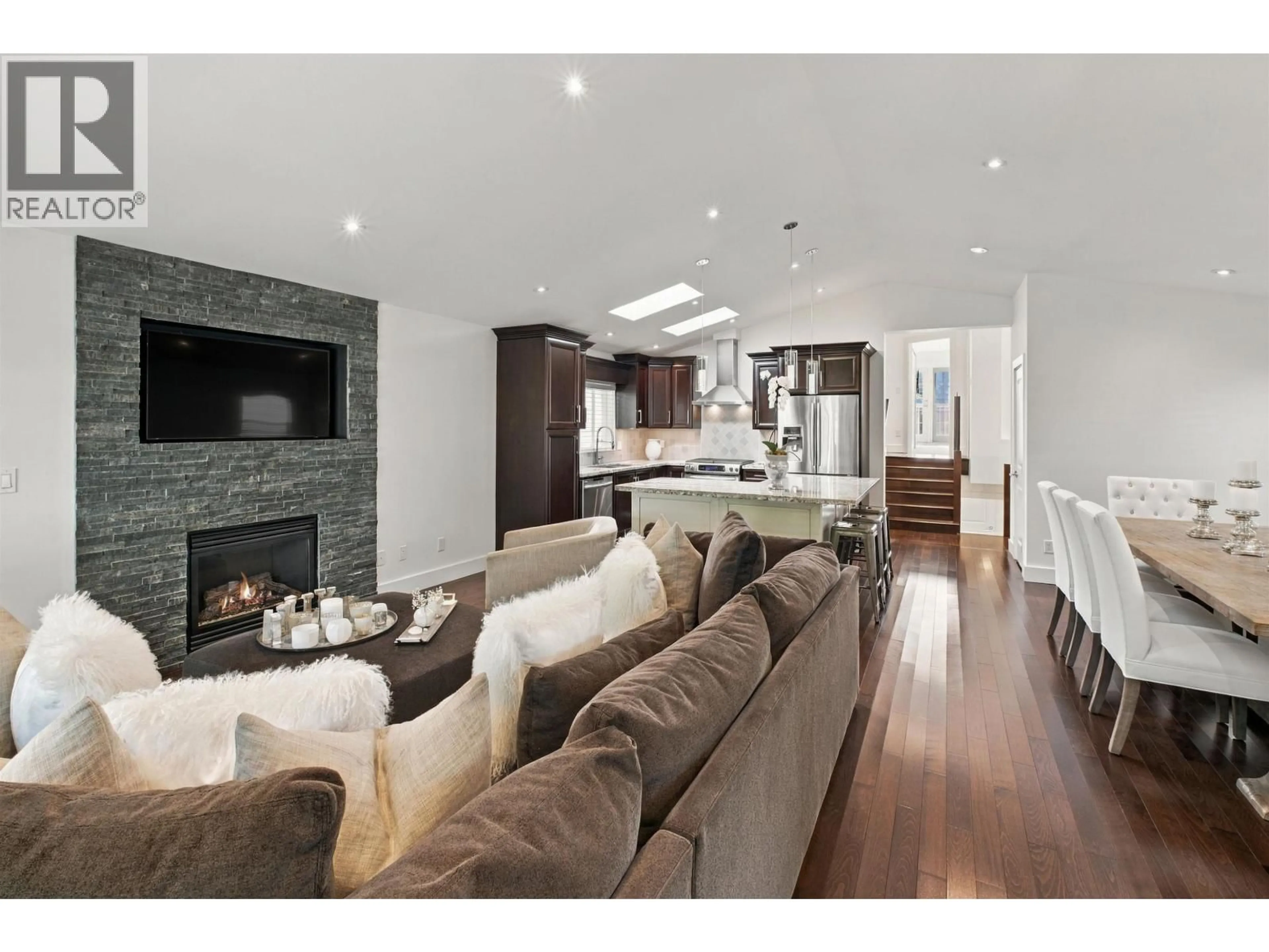 Open concept kitchen, unknown for 1153 WELLINGTON DRIVE, North Vancouver British Columbia V7K1L3