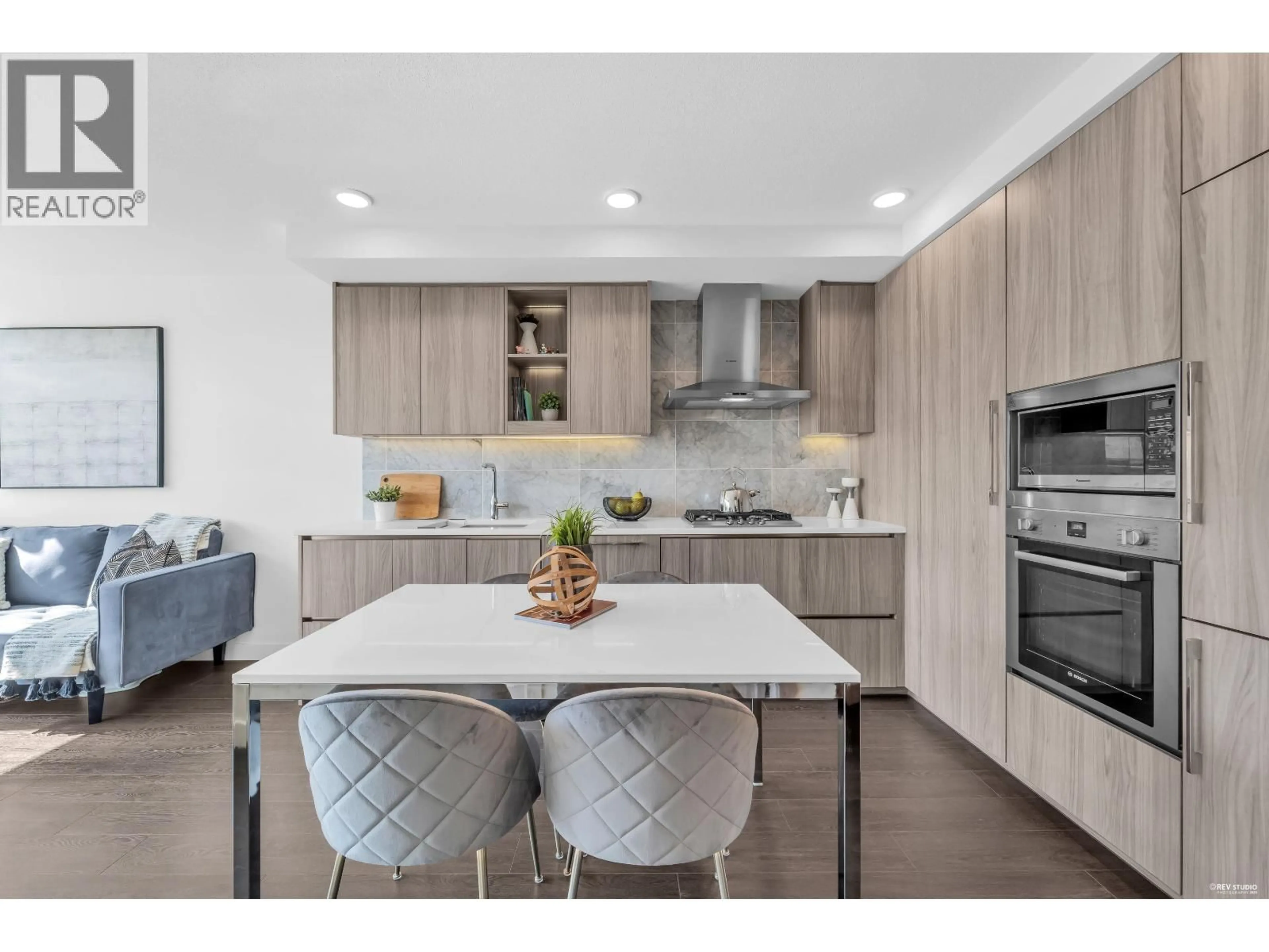Open concept kitchen, unknown for 617 - 8800 HAZELBRIDGE WAY, Richmond British Columbia V6X0S3