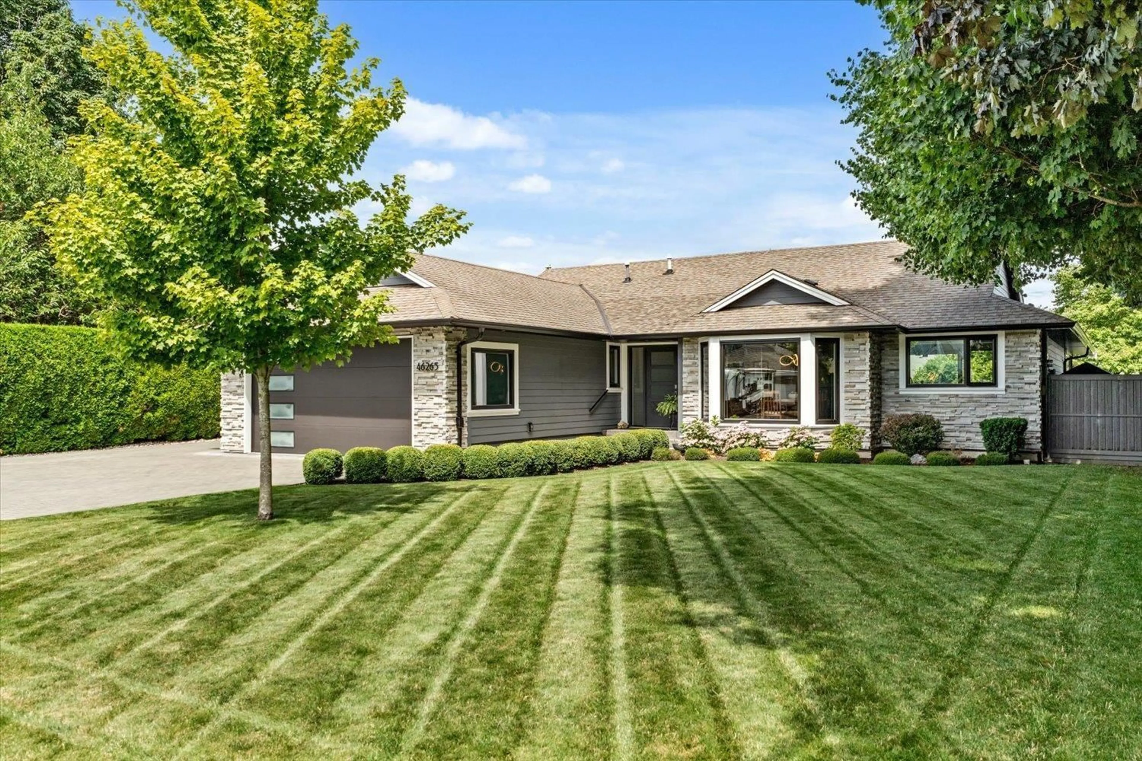 Home with vinyl exterior material, street for 46265 ROY AVENUE, Chilliwack British Columbia V2R2W2