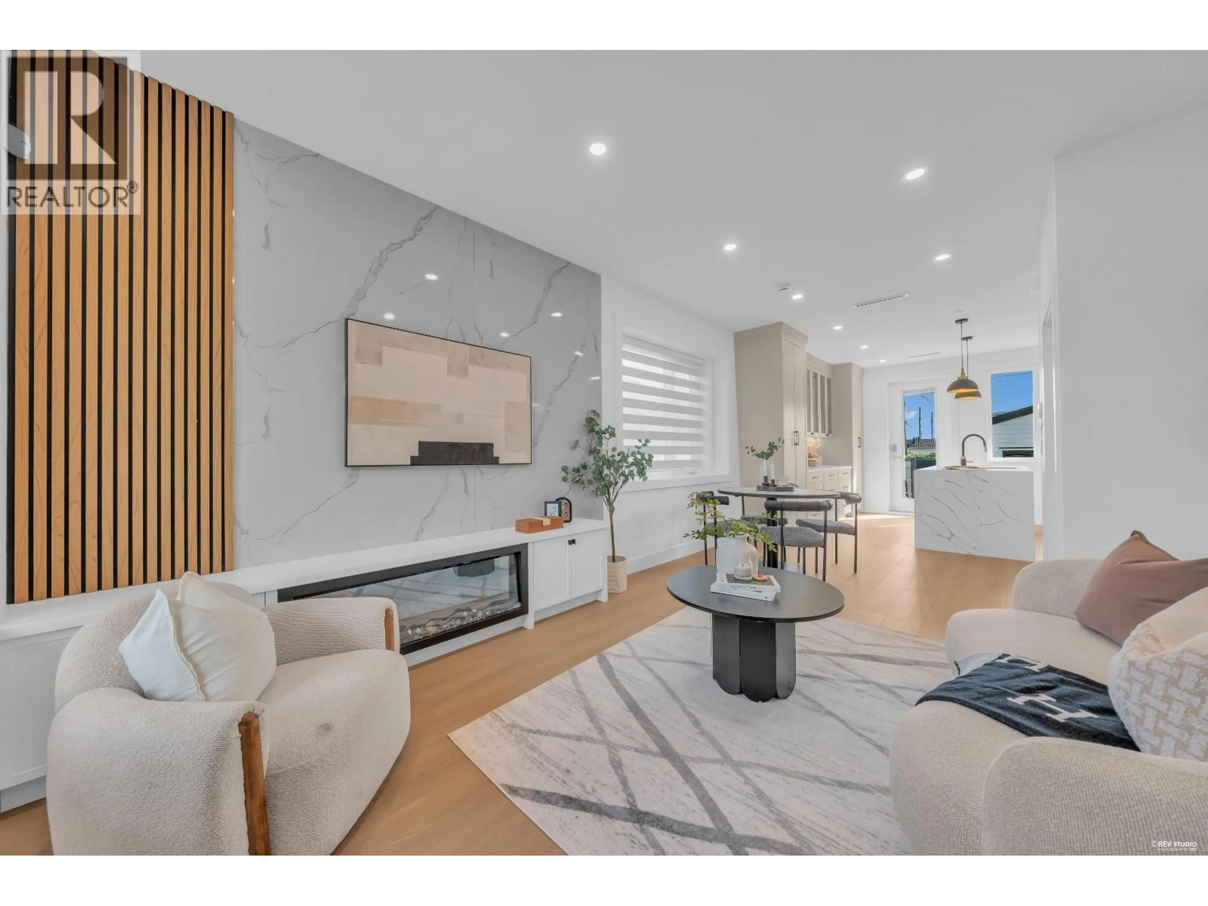 Unknown for 4328 RUPERT STREET, Vancouver British Columbia V5R2H8