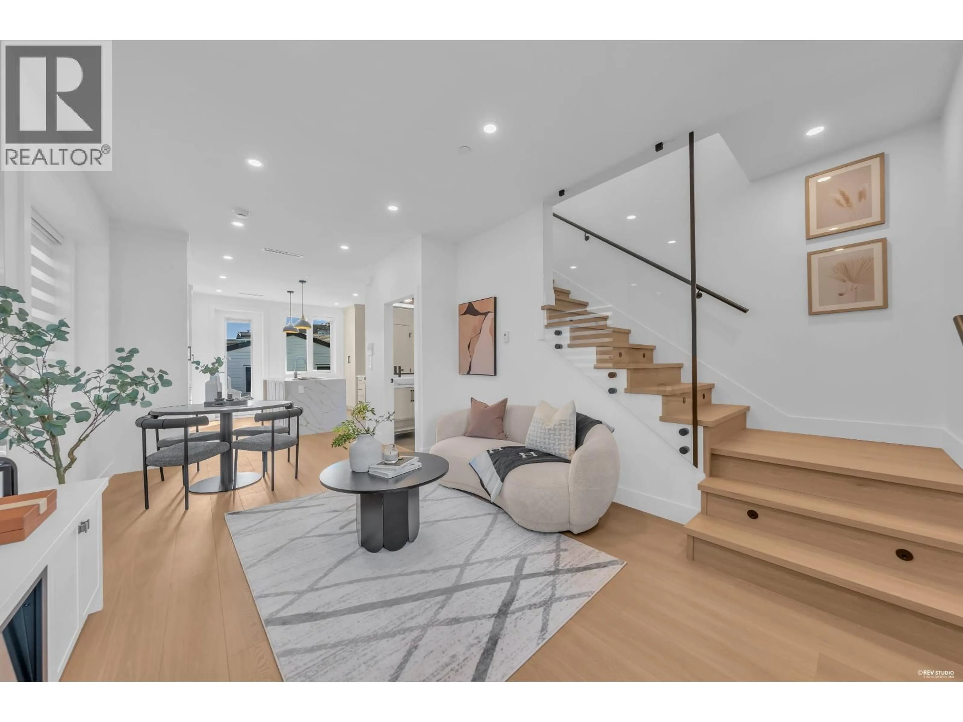 Unknown for 4328 RUPERT STREET, Vancouver British Columbia V5R2H8