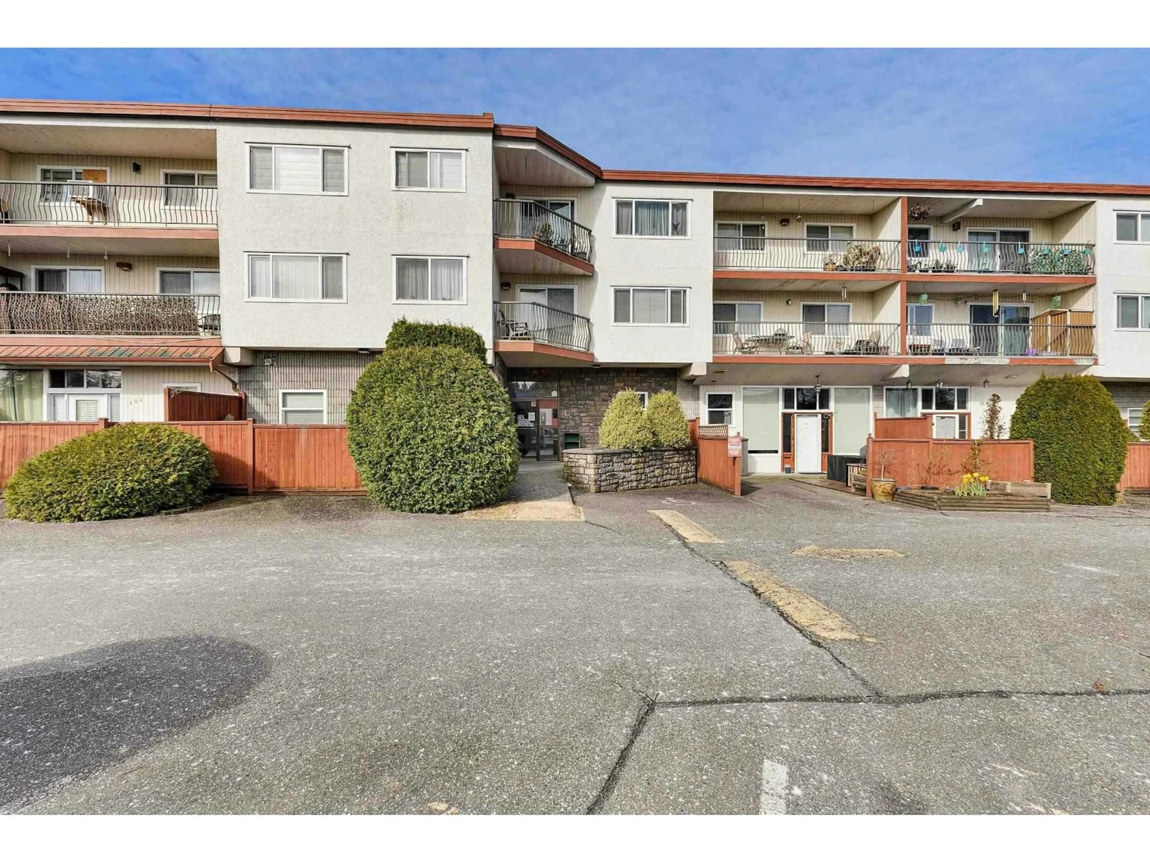 Unknown for 102B - 3043 270 STREET, Langley British Columbia V4W3M2