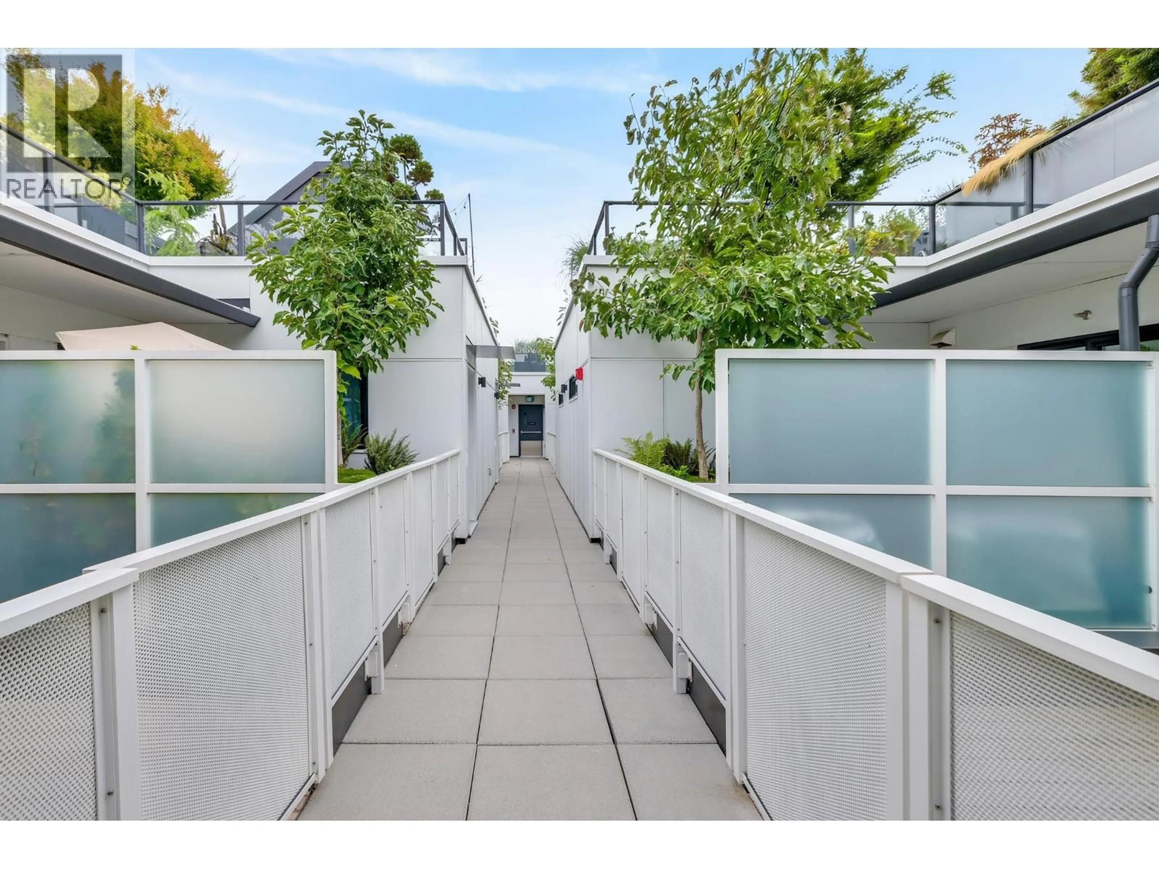 Patio, street for 411 - 2520 GUELPH STREET, Vancouver British Columbia V5T0K7