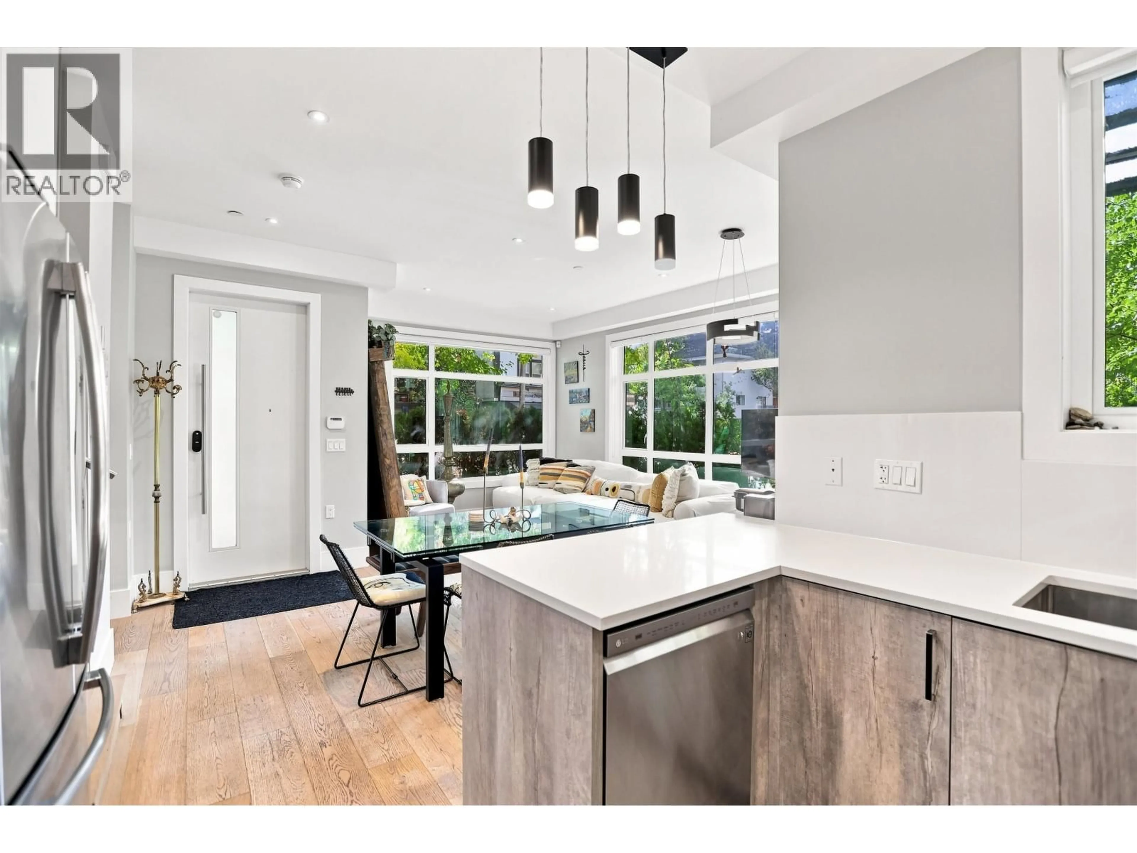Open concept kitchen, unknown for 1185 VICTORIA DRIVE, Vancouver British Columbia V5L4G4