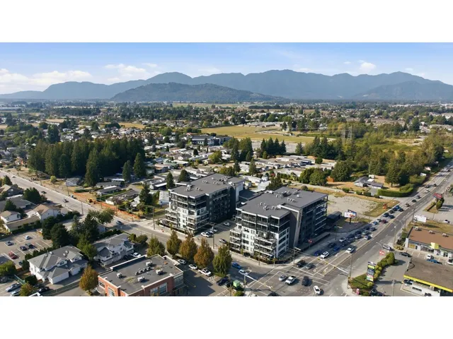 106 - 45745 WATSON ROAD, Chilliwack 2
