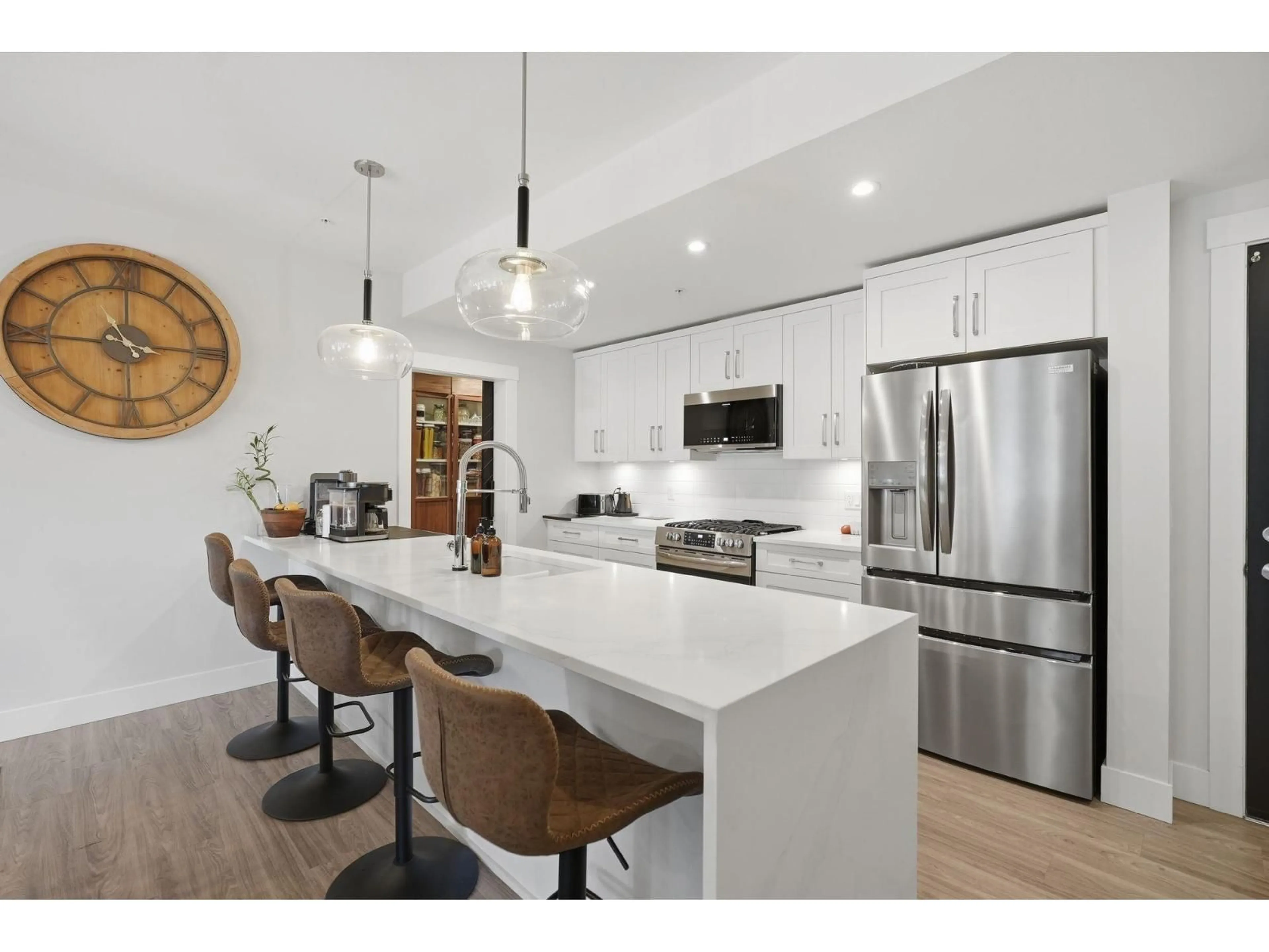 Open concept kitchen, unknown for 106 - 45745 WATSON ROAD, Chilliwack British Columbia V2R6K3